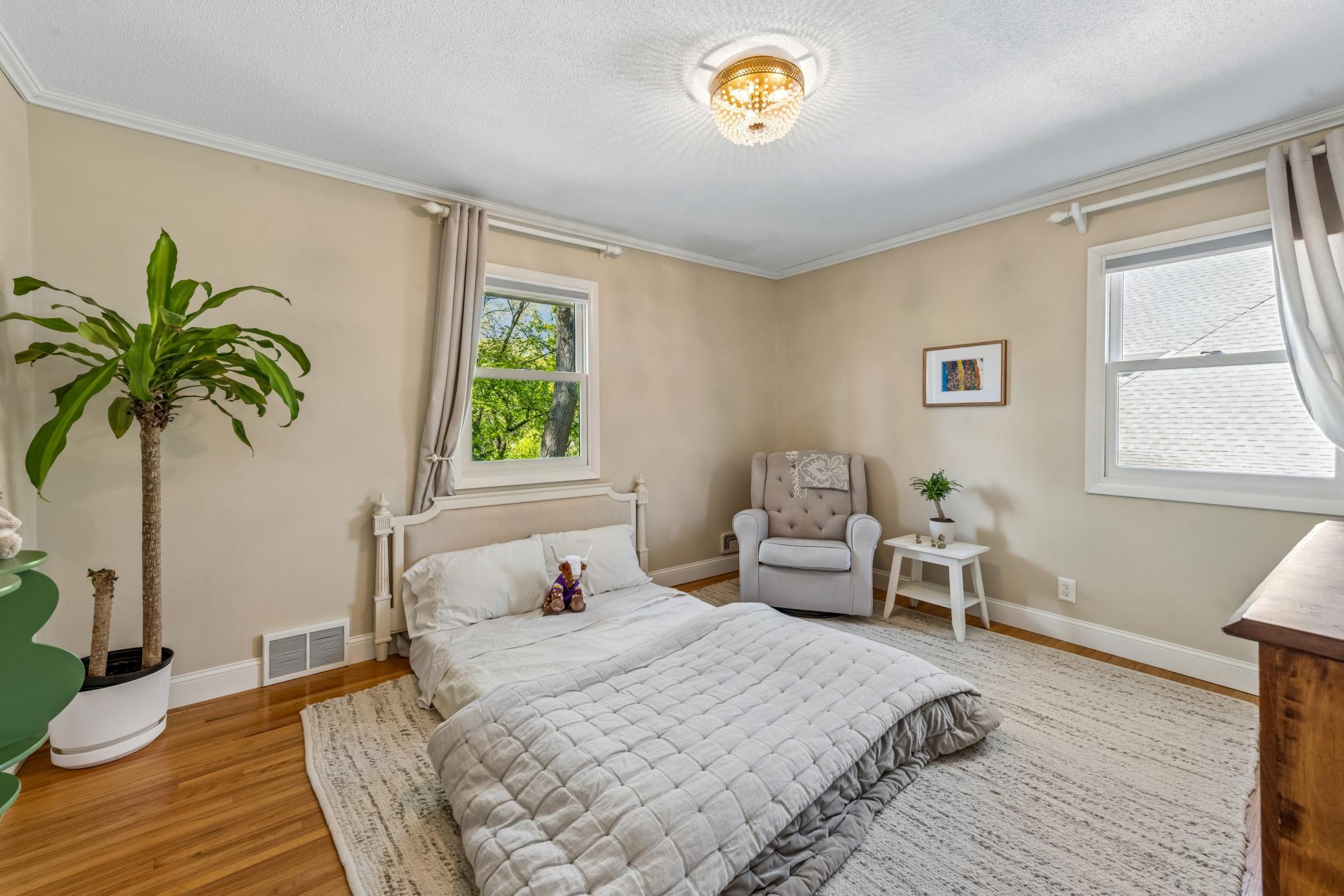 290 Ridgeview Drive E Property Photo 23