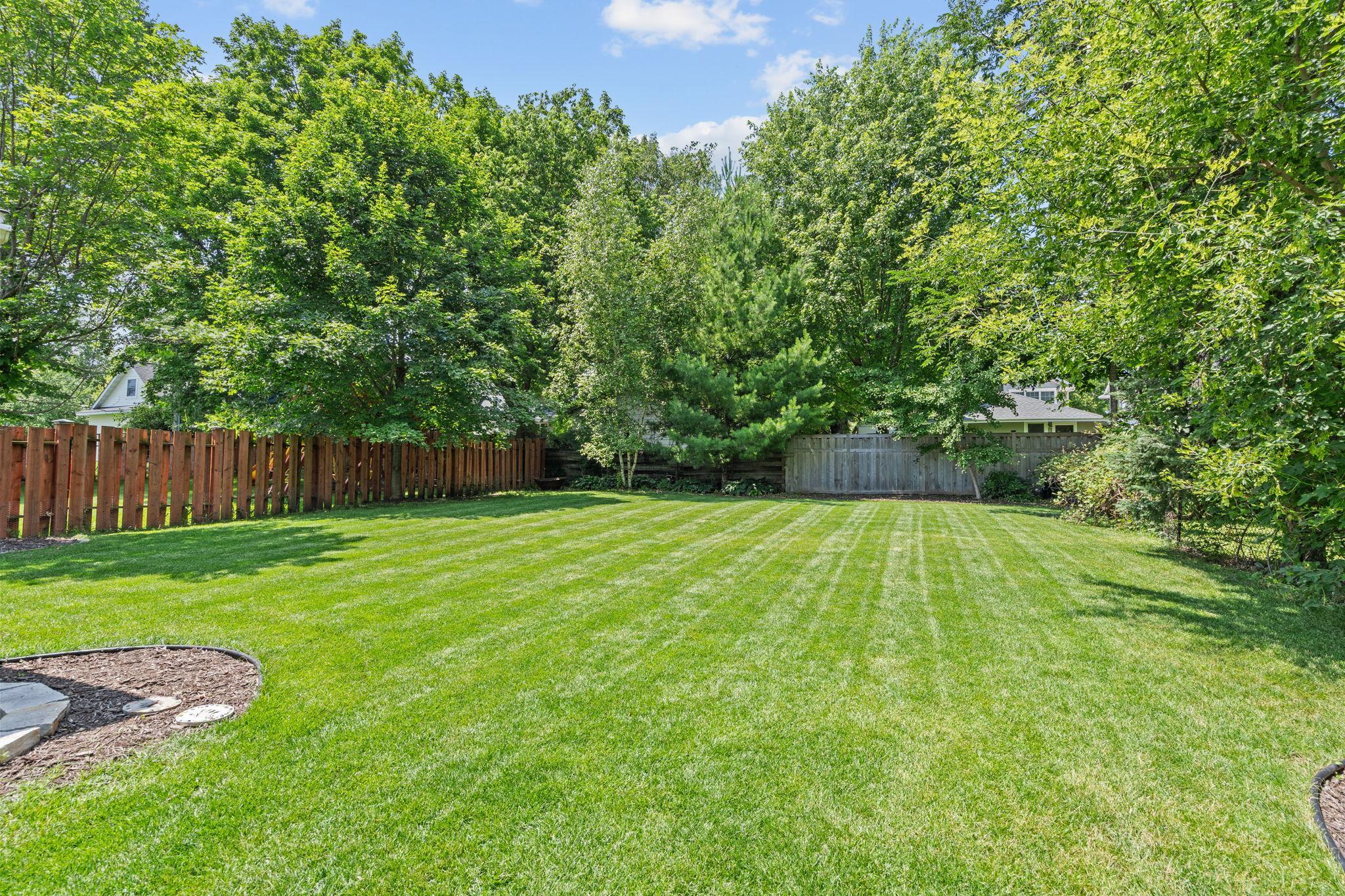219 Chicago Avenue N Property Photo 6