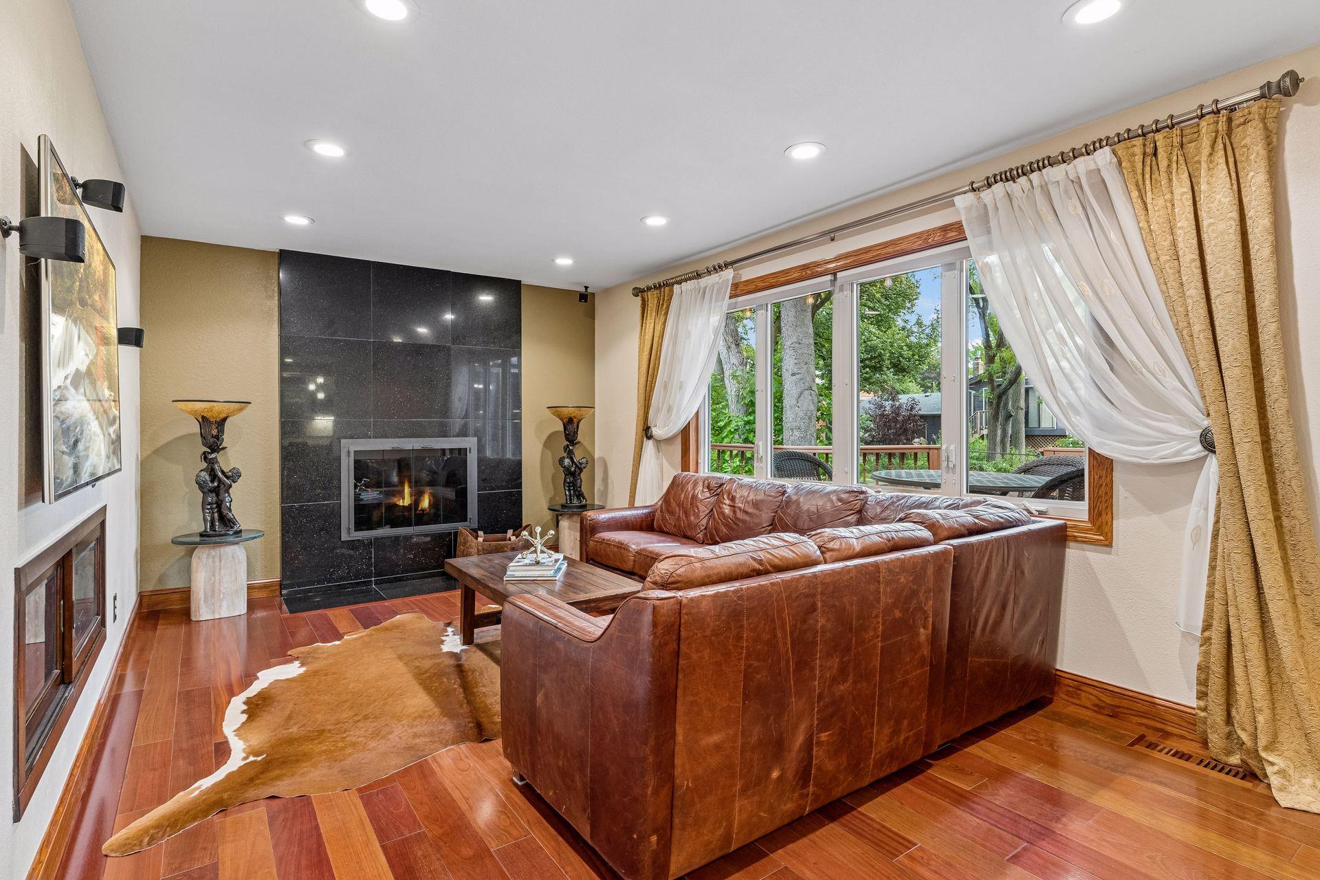 1836 Prior Avenue N Property Photo 12