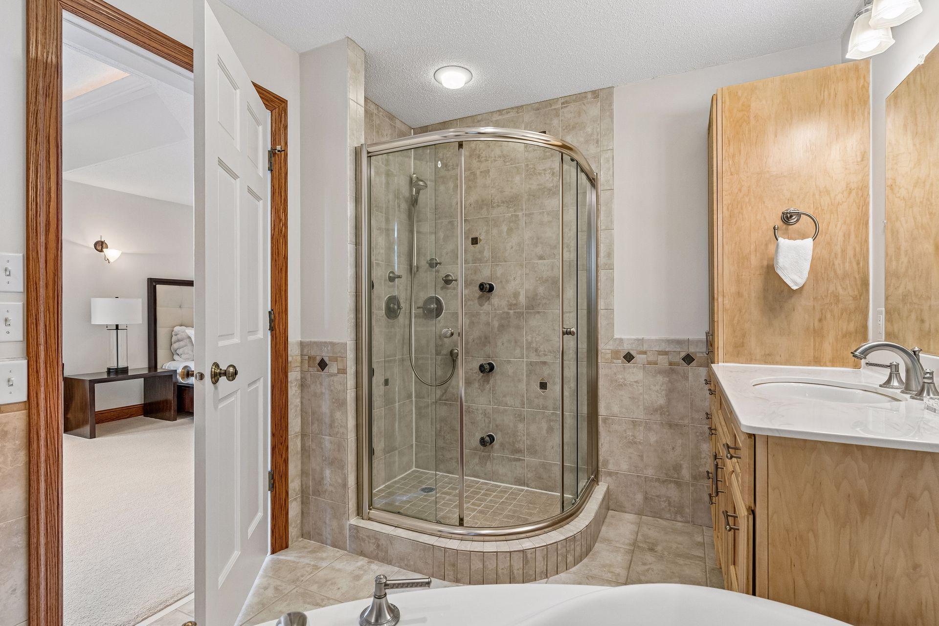 1836 Prior Avenue N Property Photo 19
