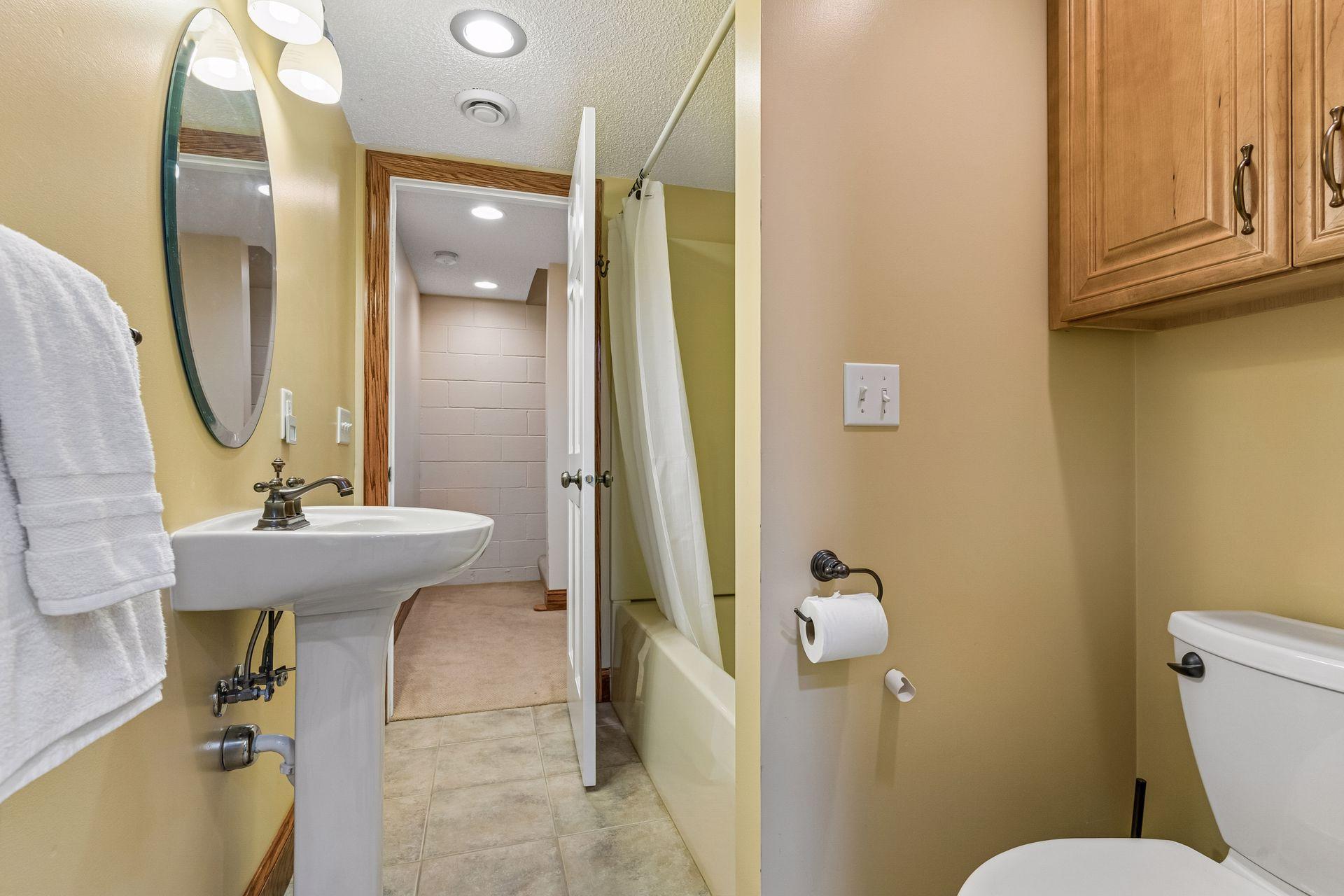 1836 Prior Avenue N Property Photo 29