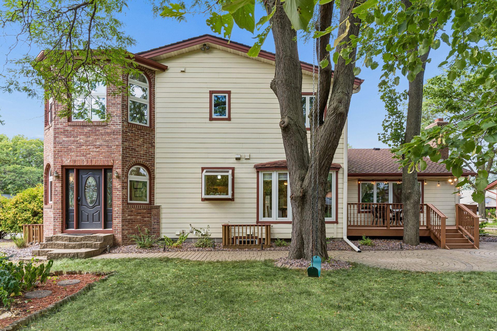 1836 Prior Avenue N Property Photo 32