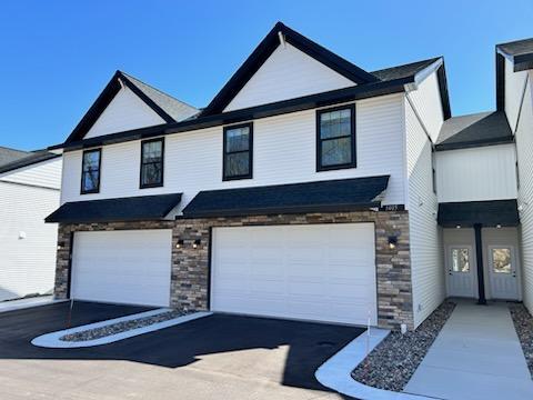 3405 Douglas Drive N
