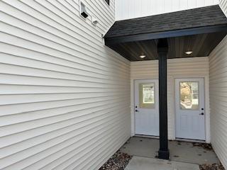 3405 Douglas Drive N Property Photo 3