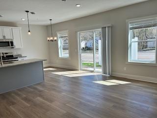 3405 Douglas Drive N Property Photo 6