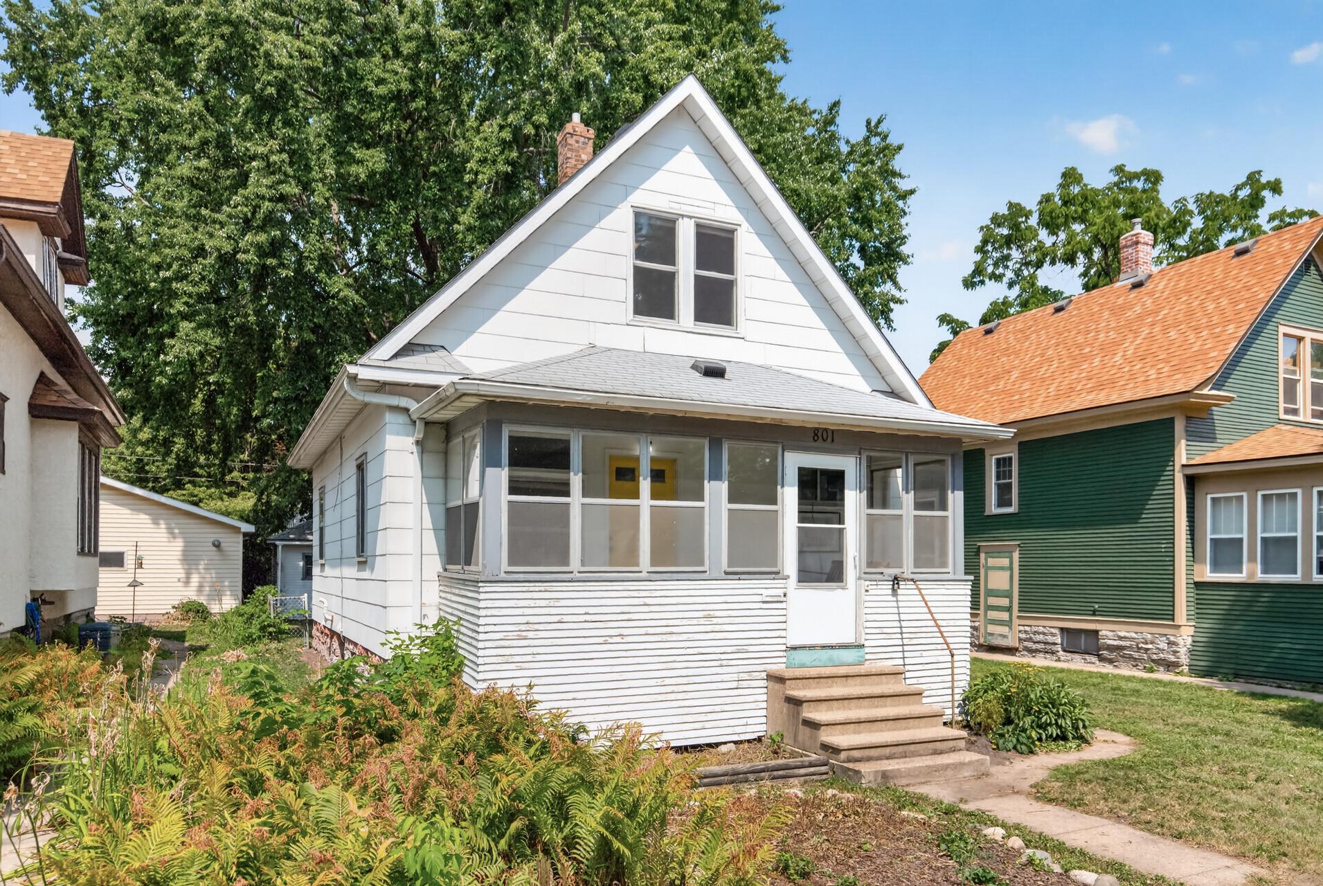 801 Armstrong Avenue Property Photo 4