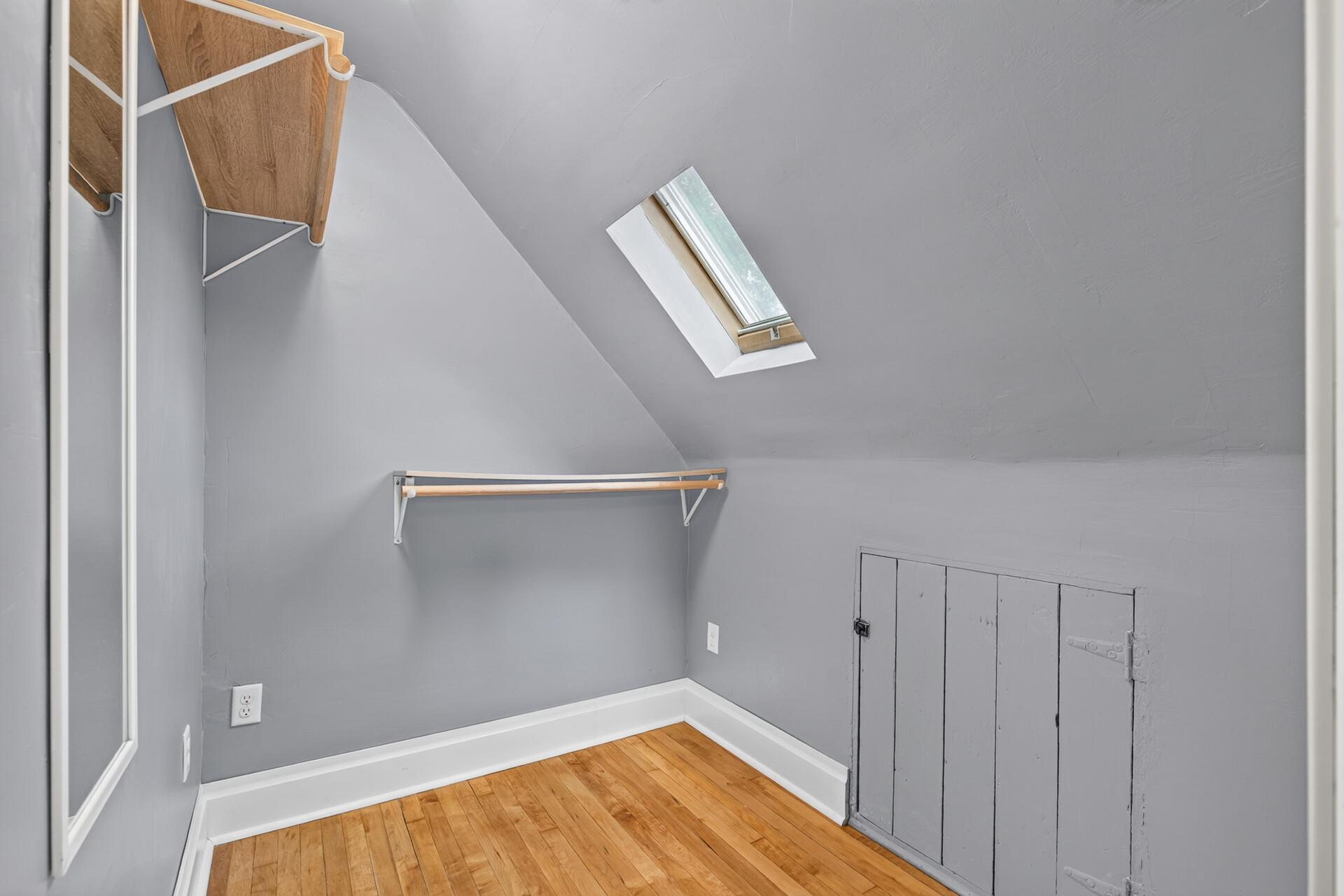 801 Armstrong Avenue Property Photo 32
