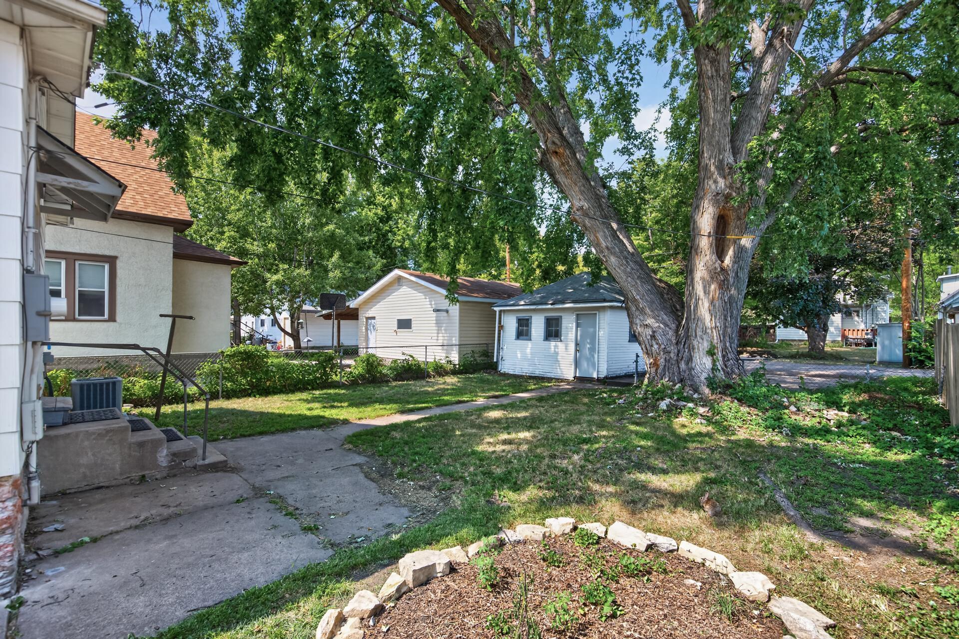 801 Armstrong Avenue Property Photo 44