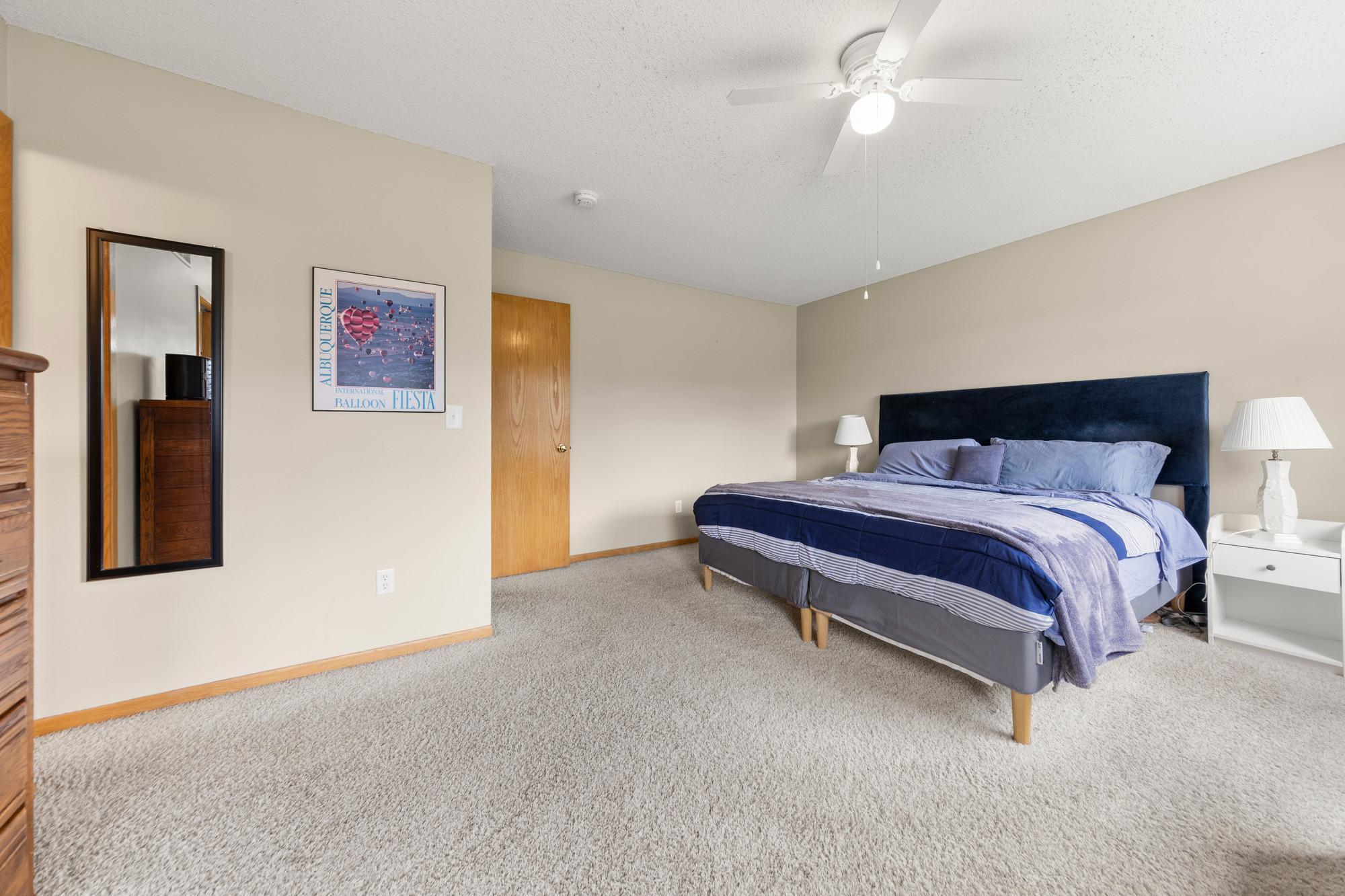 446 Mission Hills Way E Property Photo 20