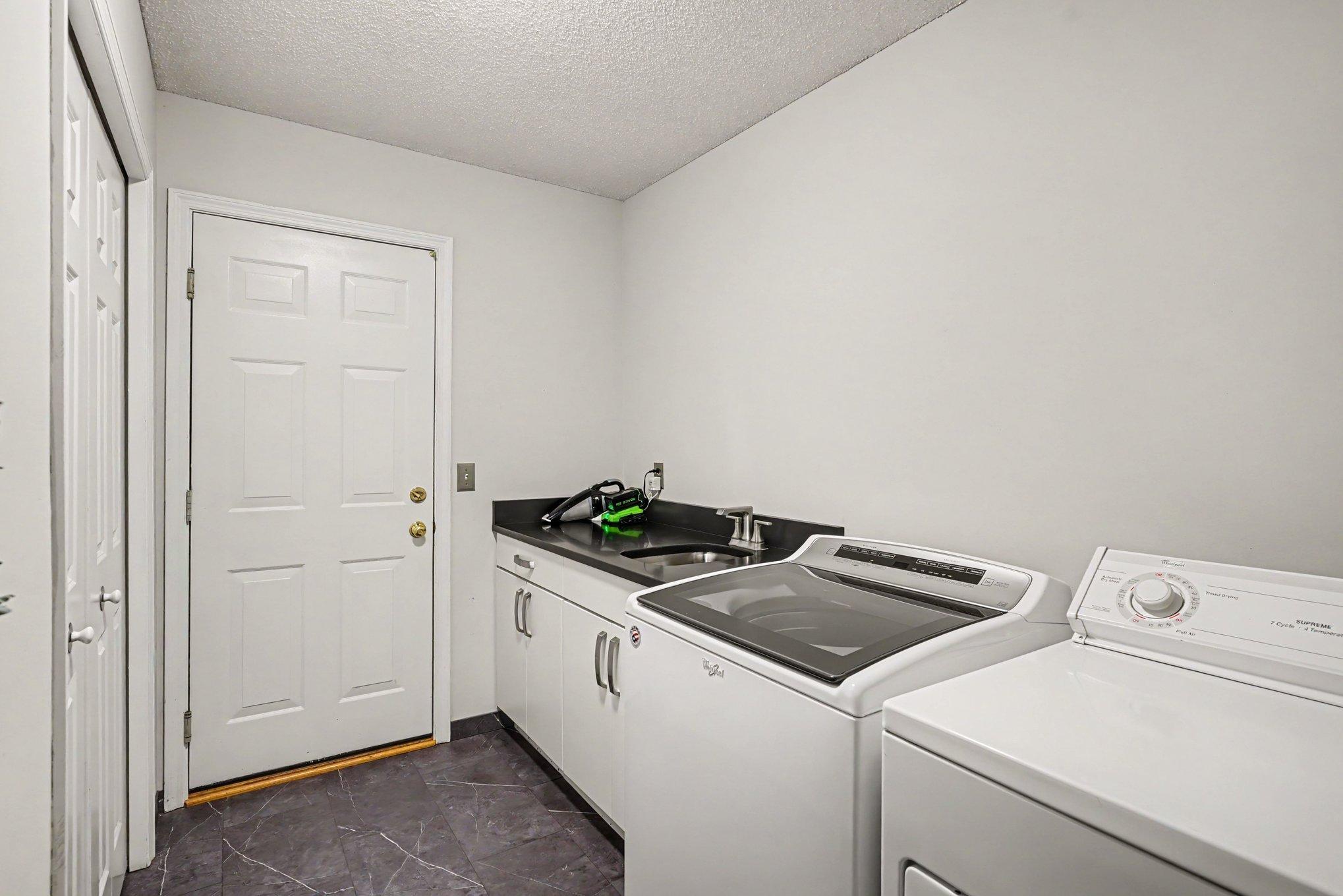 13815 Falcon Avenue Property Photo 19