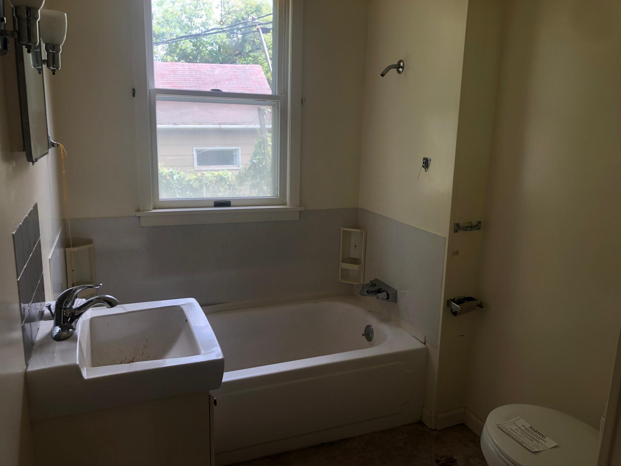 1220 14th Avenue E Property Photo 10
