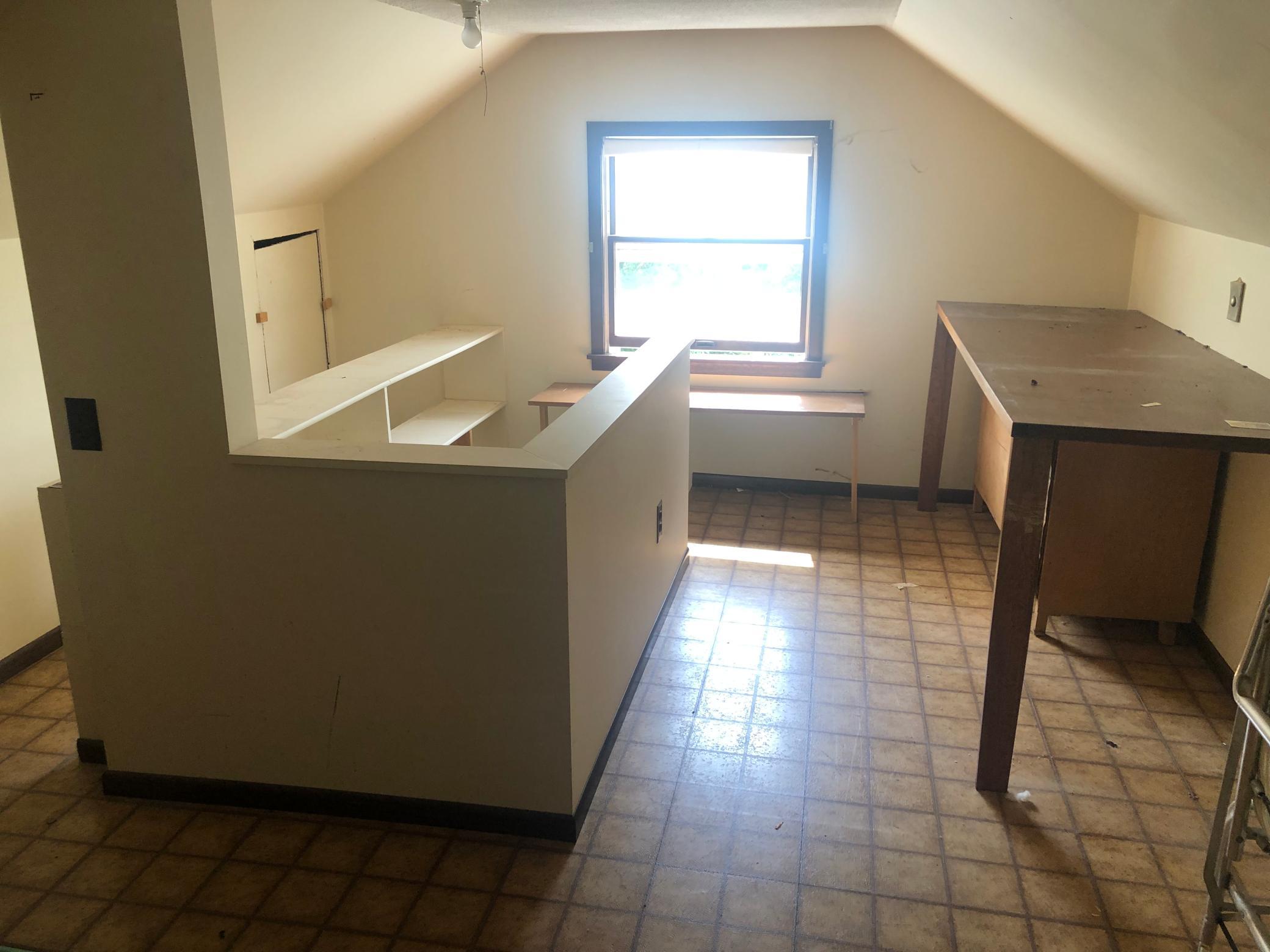 1220 14th Avenue E Property Photo 12