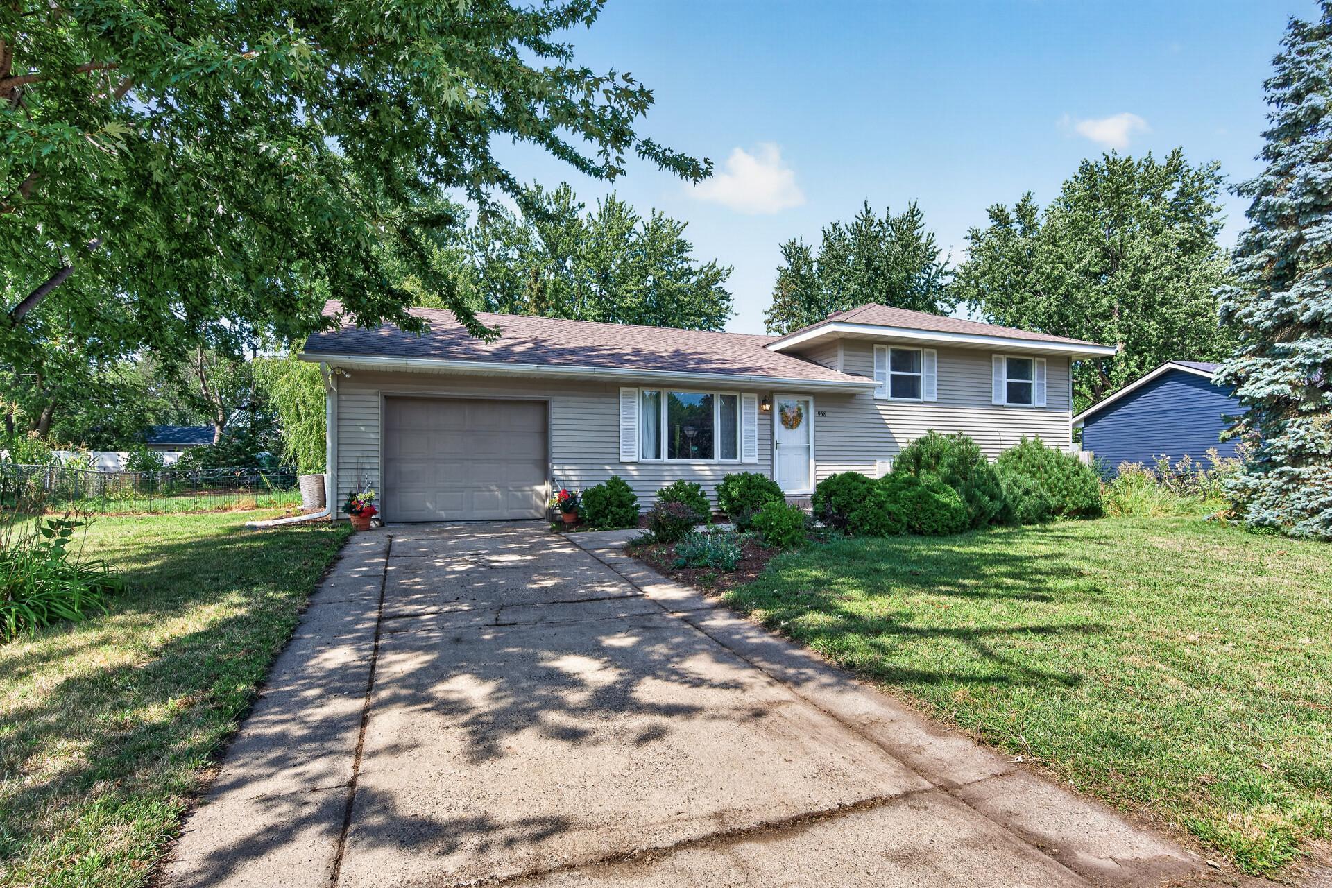 958 Cortland Drive Property Photo 3