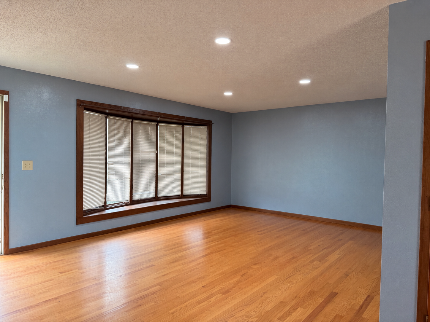 117 Southdale Street Se Property Photo 5