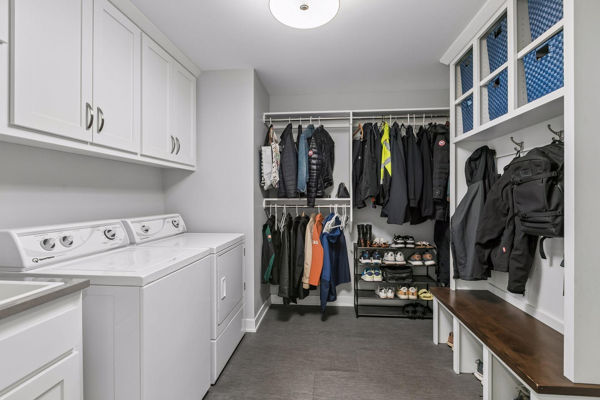 6940 Moccasin Valley Road Property Photo 44