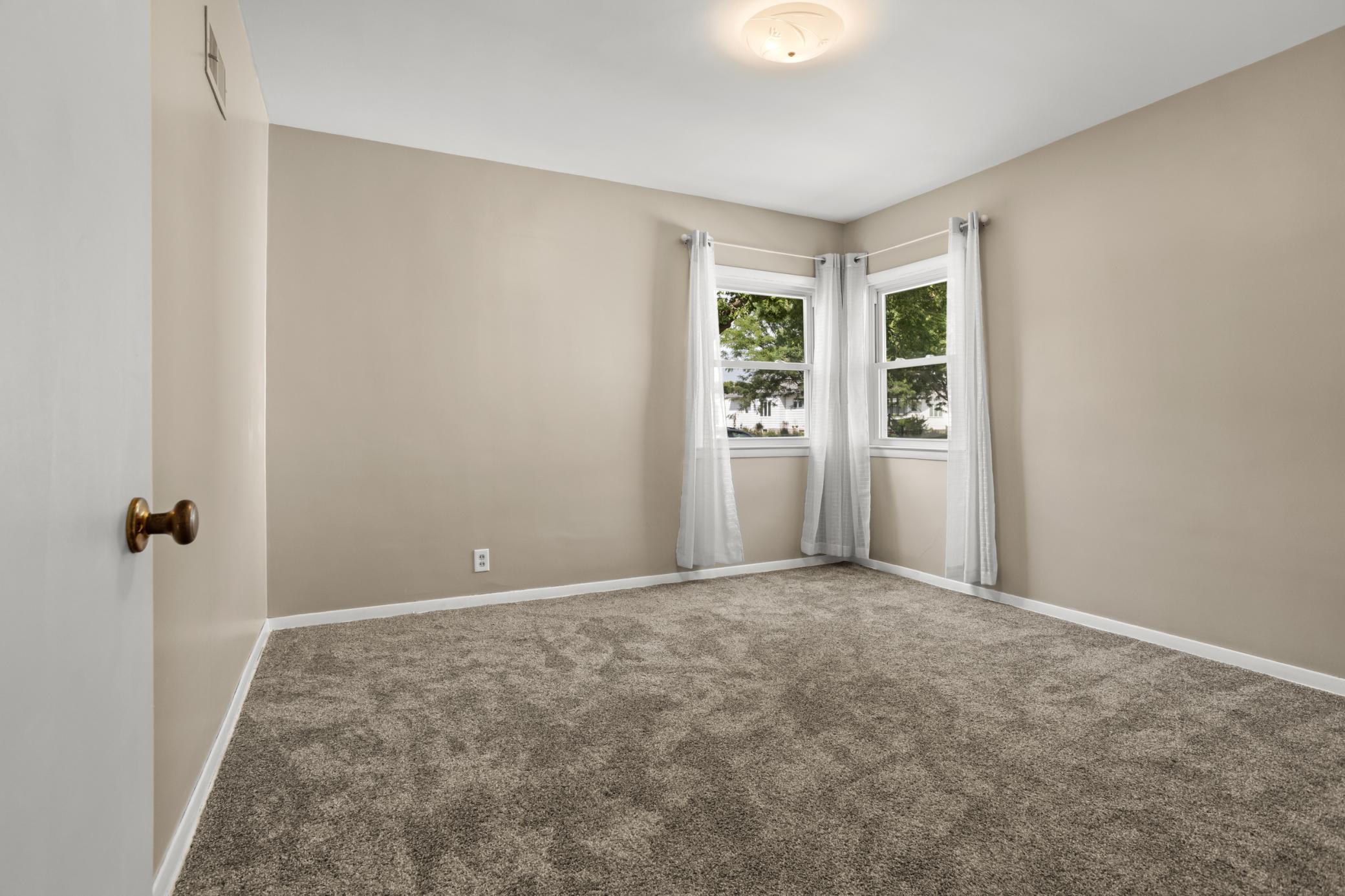 824 4th Avenue N Property Photo 27