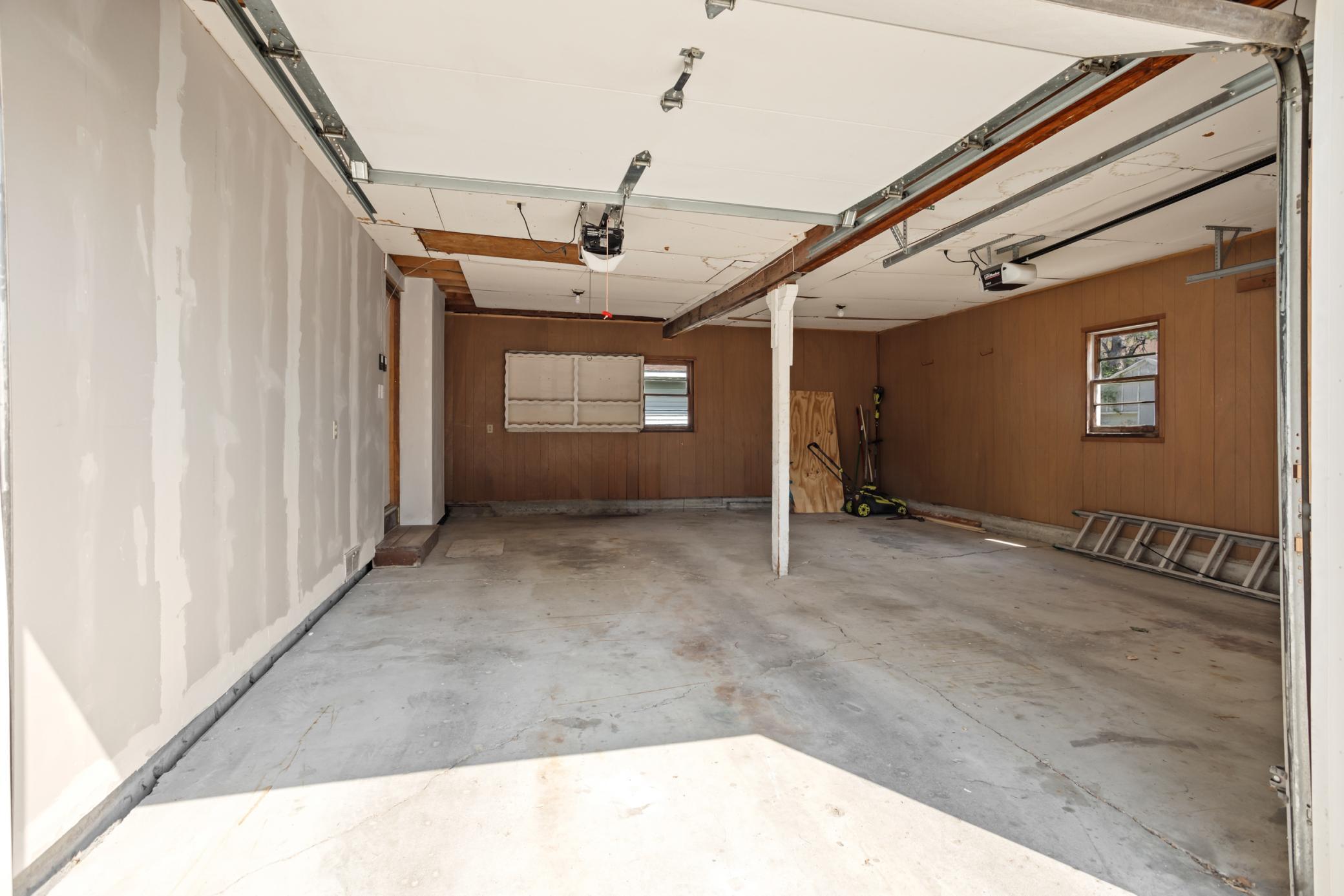824 4th Avenue N Property Photo 34