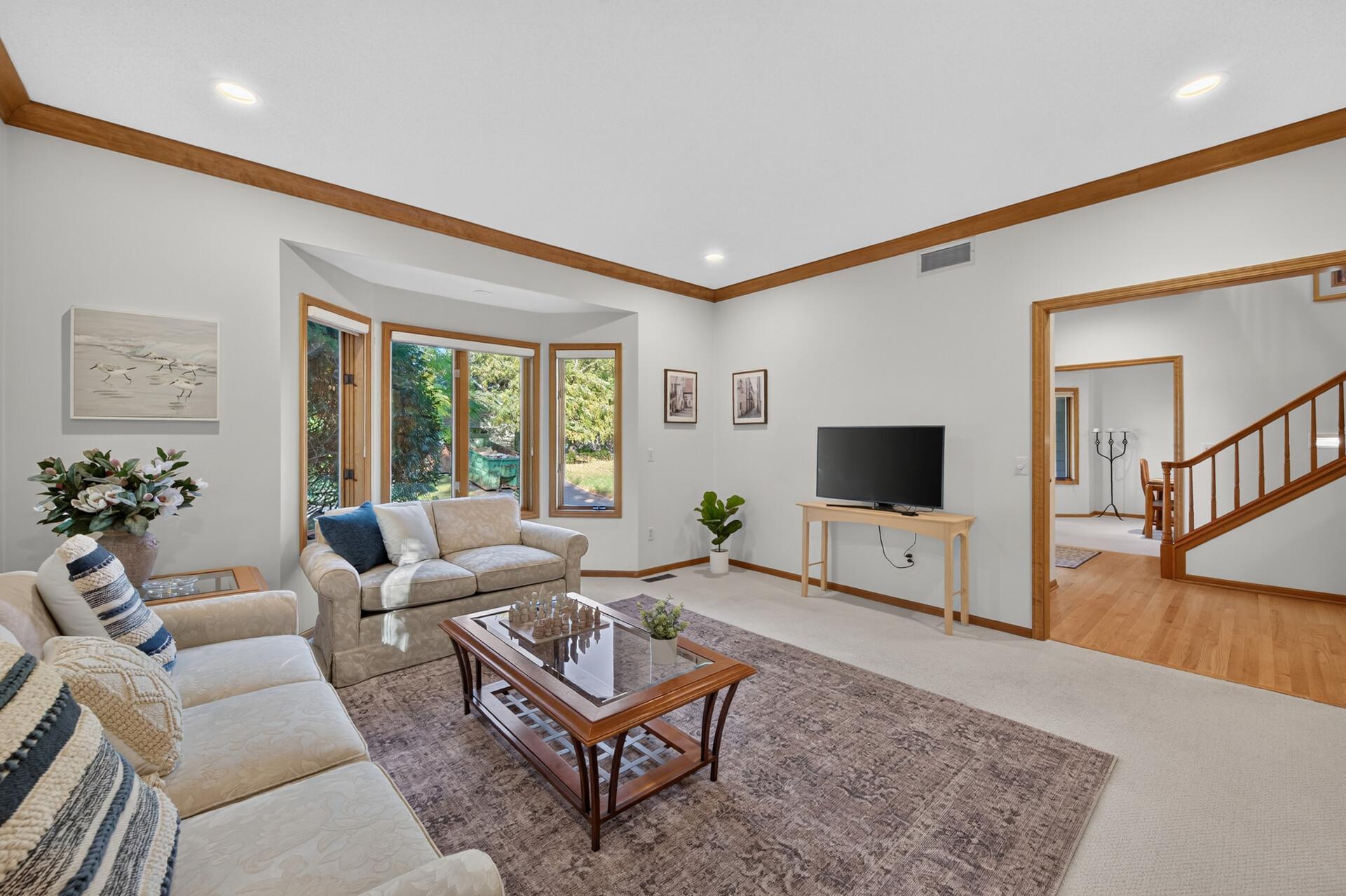 2201 Pine Island Road Property Photo 6
