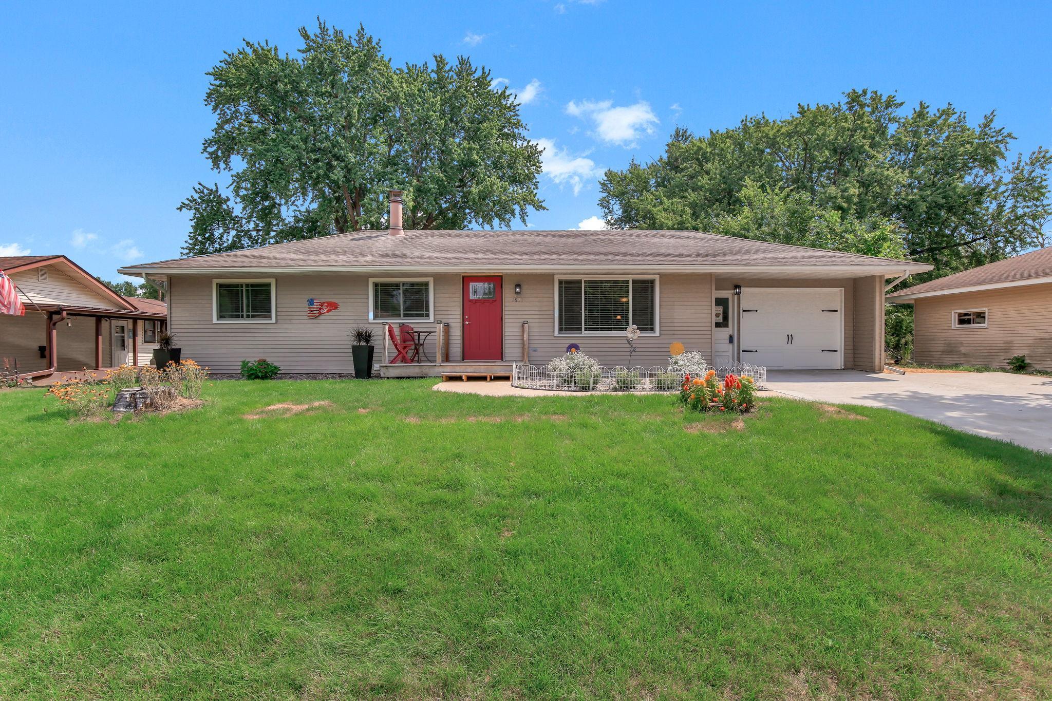 1821 Maple Street Property Photo 1