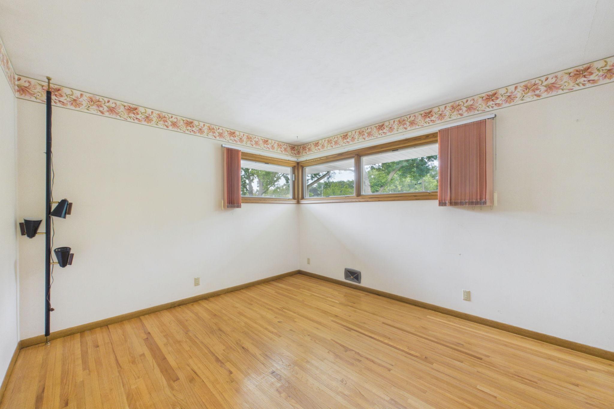 1761 Emerald Drive Property Photo 11