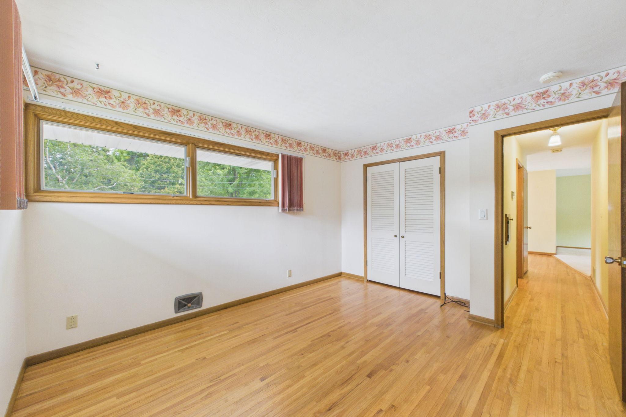 1761 Emerald Drive Property Photo 12