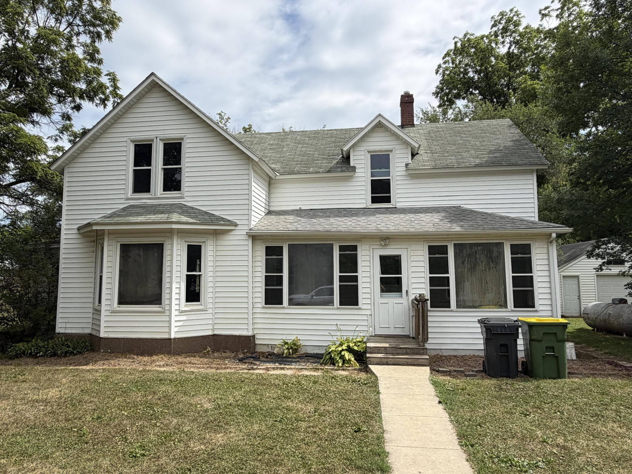 220 Sheridan Street Property Photo 4