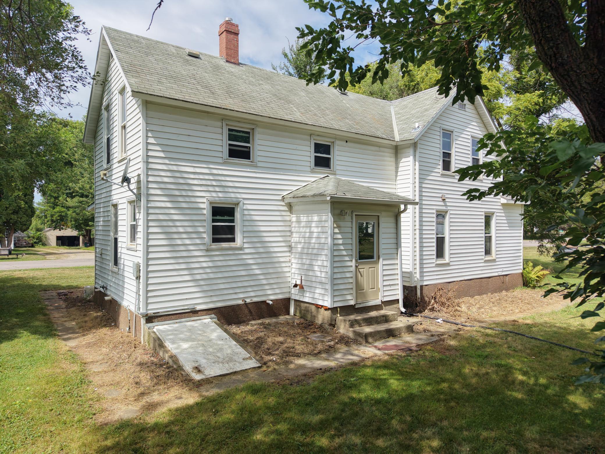 220 Sheridan Street Property Photo 7