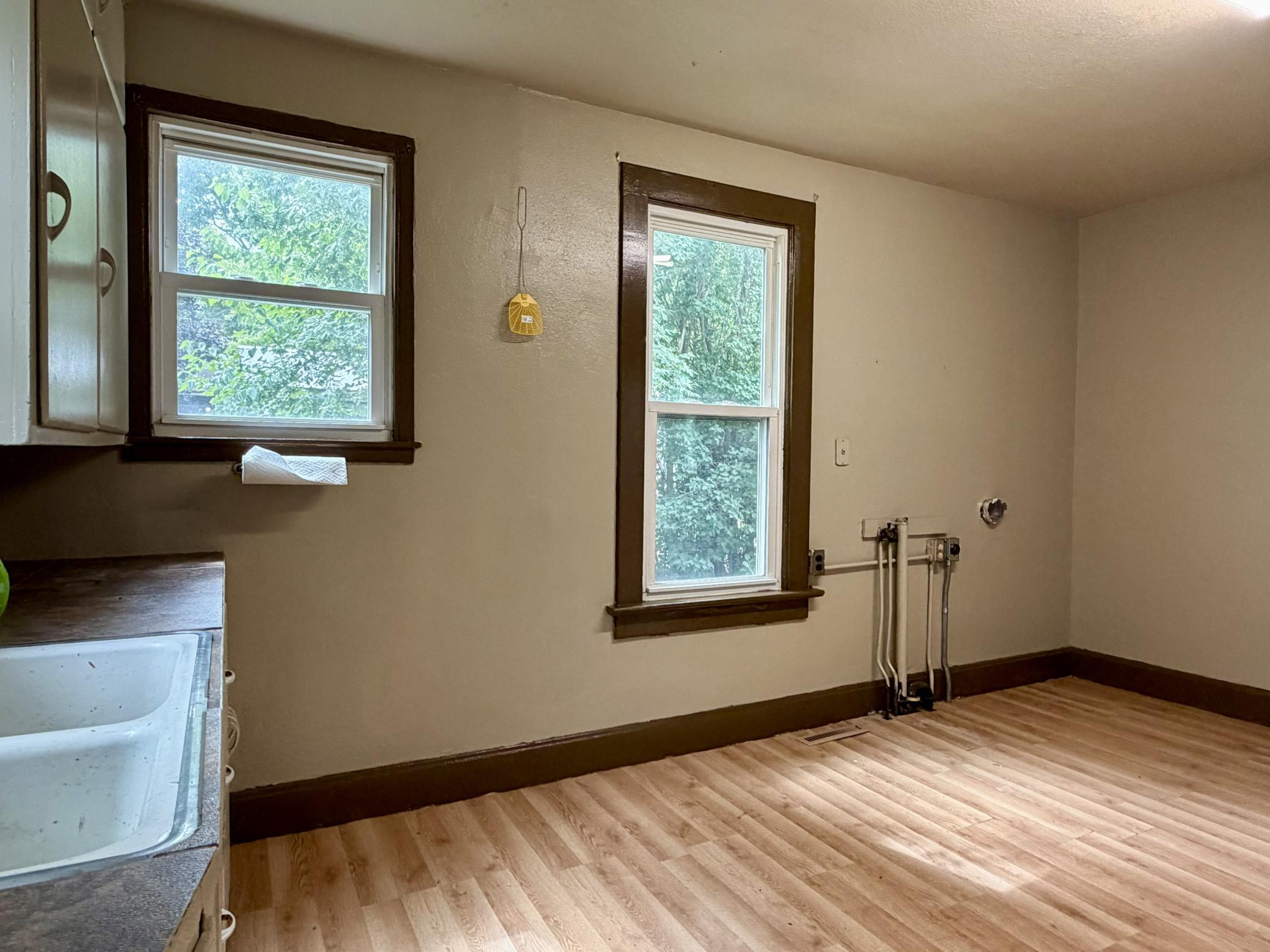 220 Sheridan Street Property Photo 22