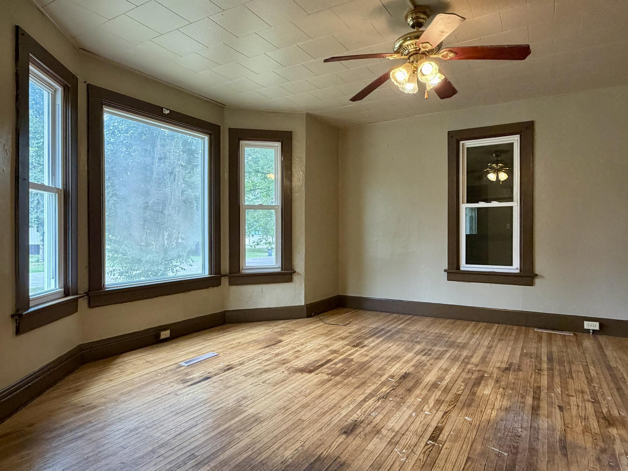 220 Sheridan Street Property Photo 23