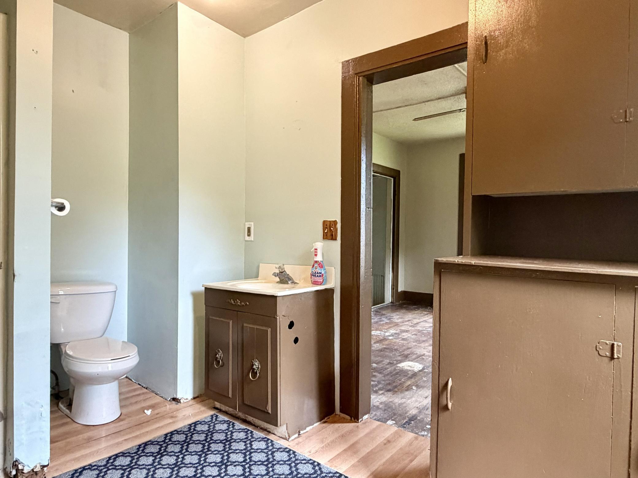 220 Sheridan Street Property Photo 28