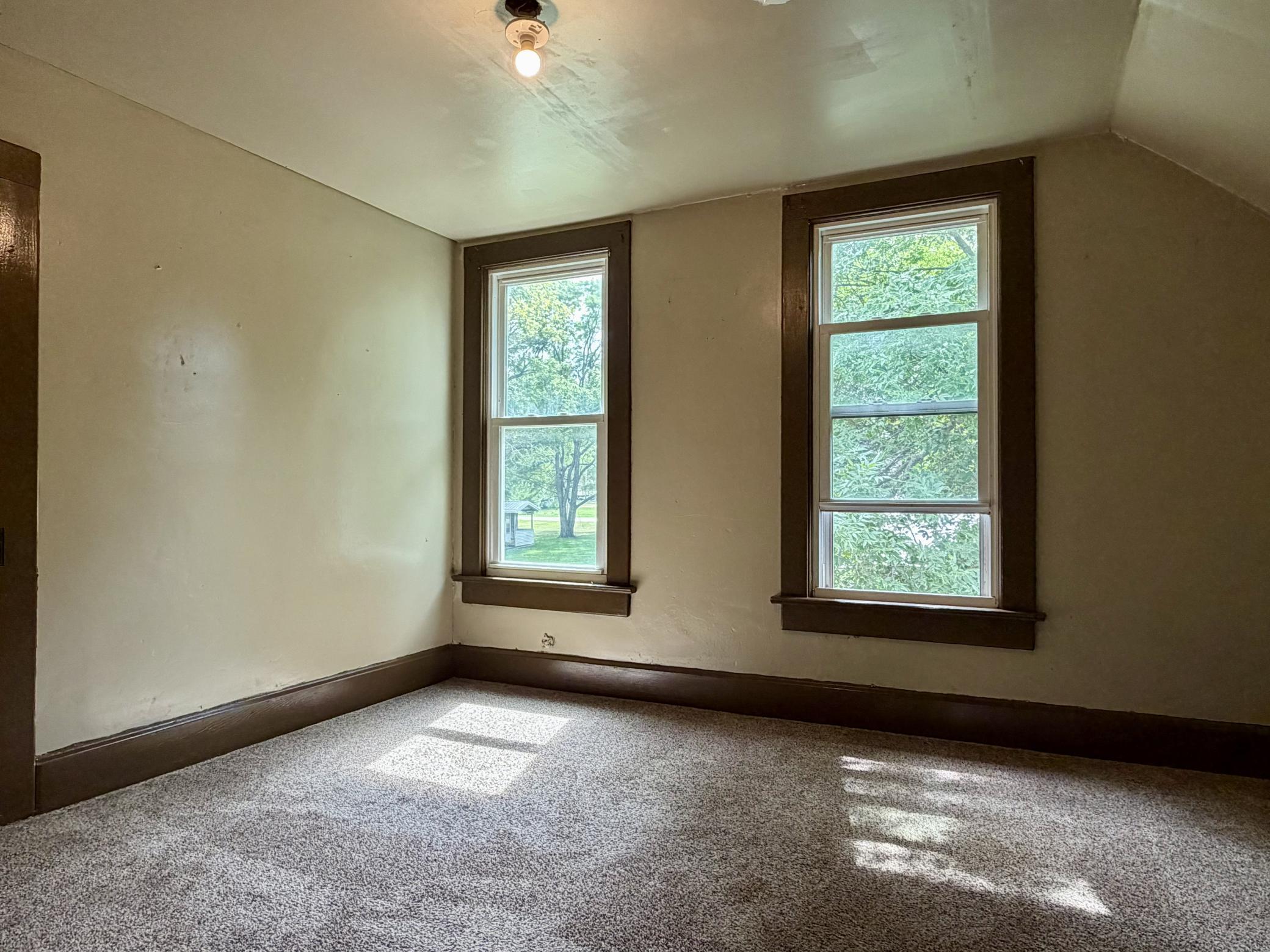 220 Sheridan Street Property Photo 38