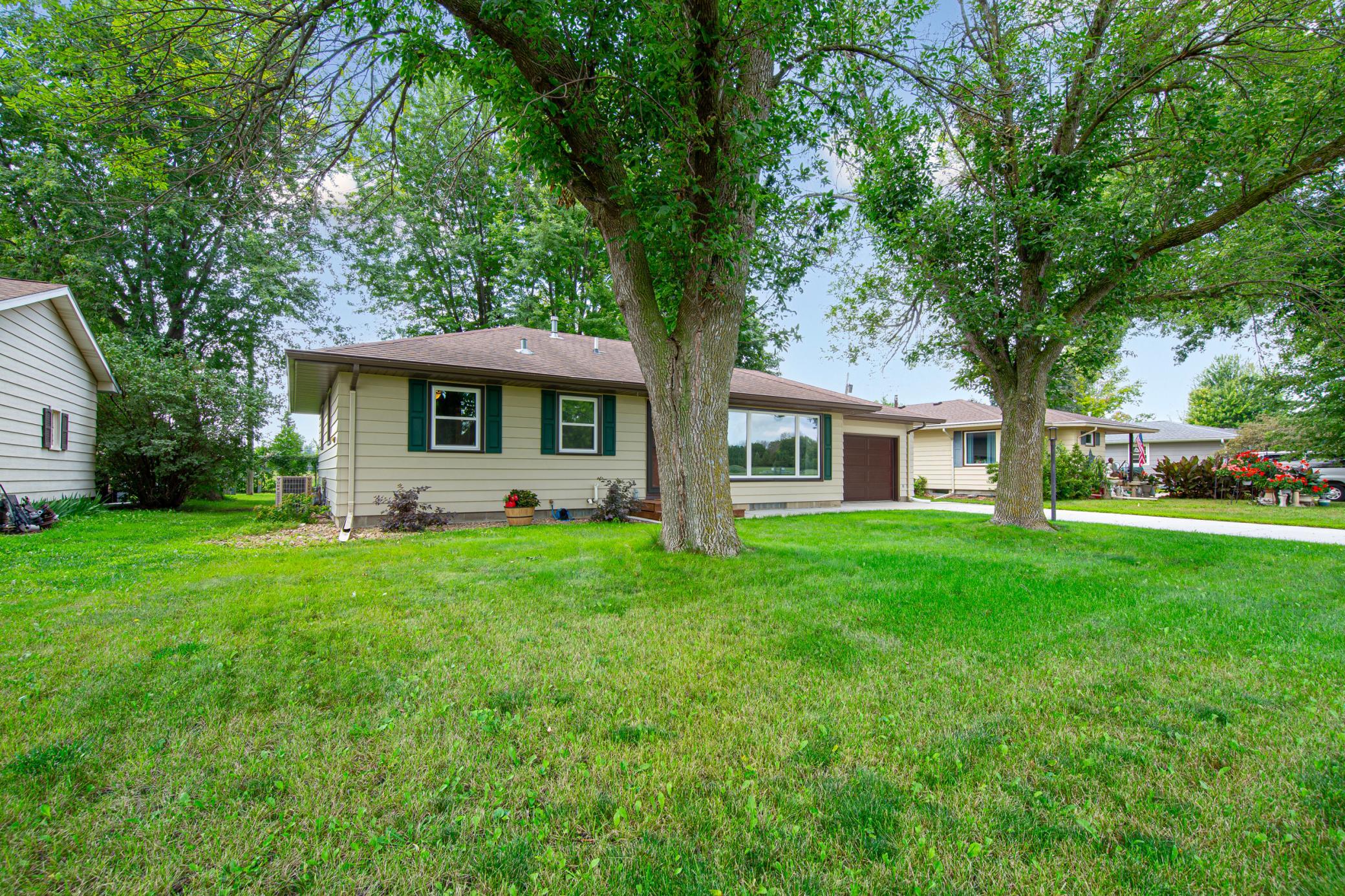 2541 E Main Street Property Photo 4