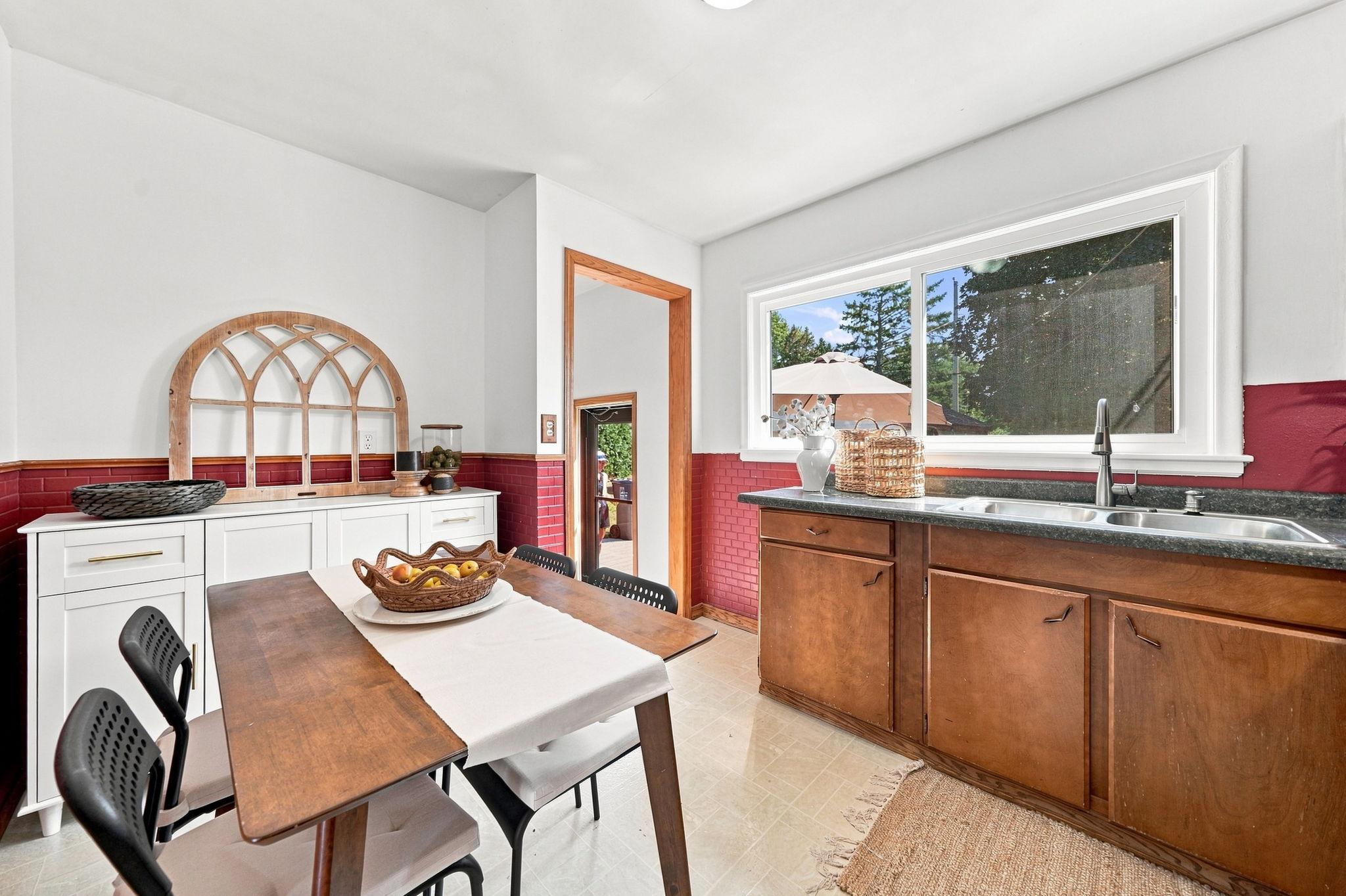 2134 4th Street E Property Photo 12
