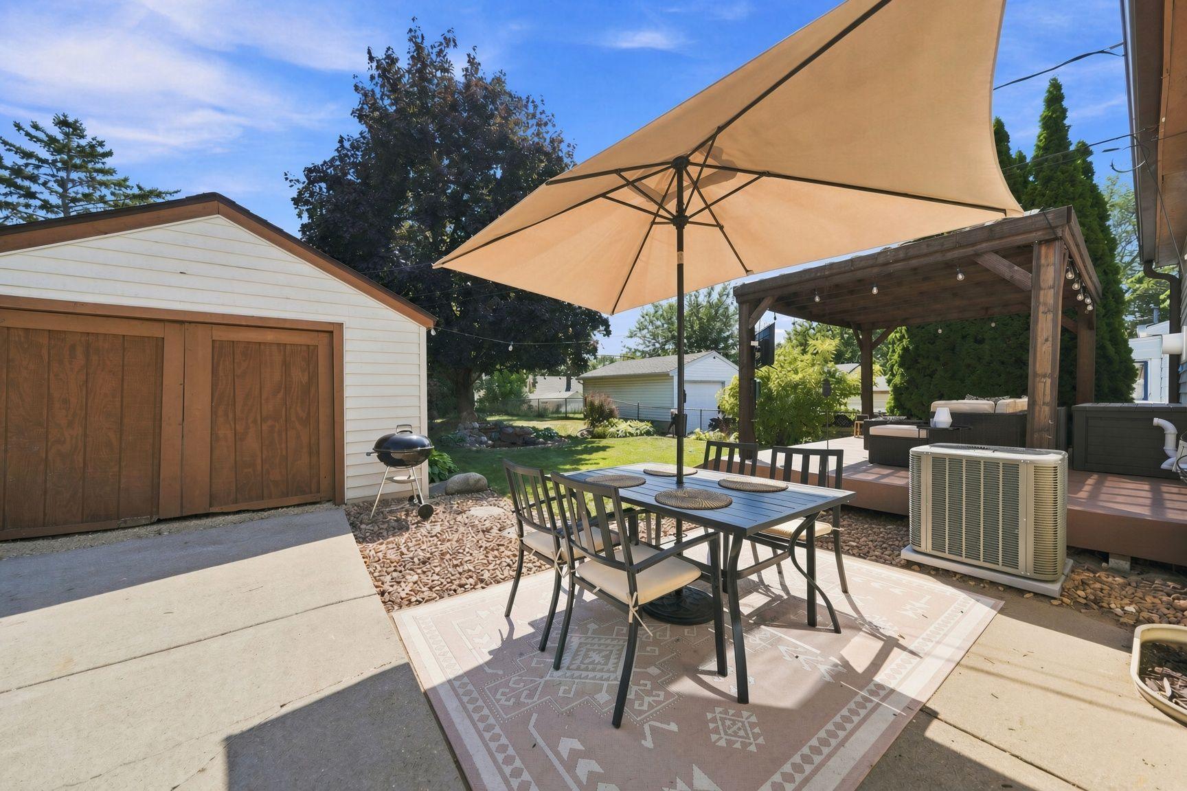2134 4th Street E Property Photo 24