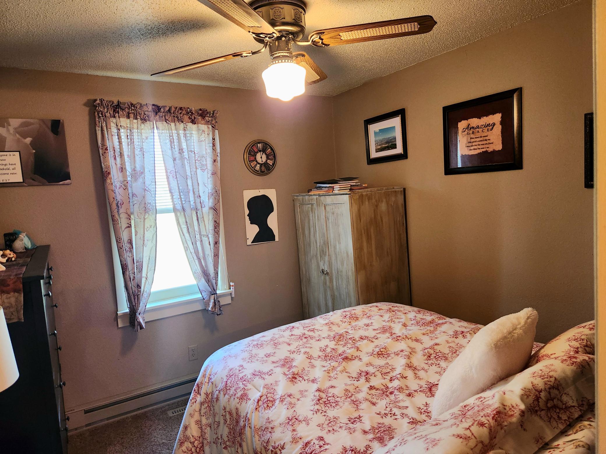 119 13th Street W Property Photo 6