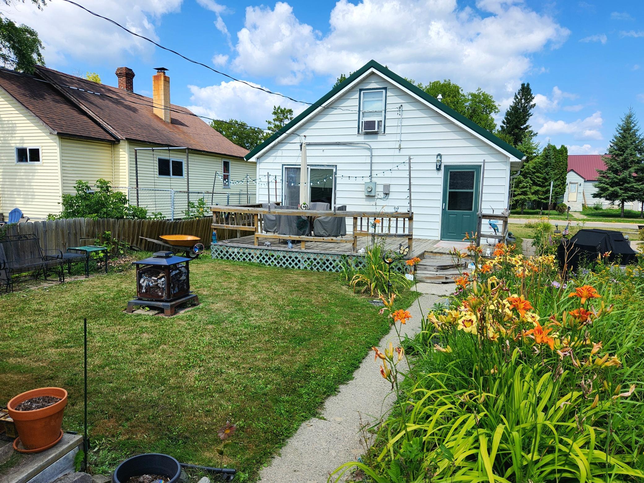 119 13th Street W Property Photo 20