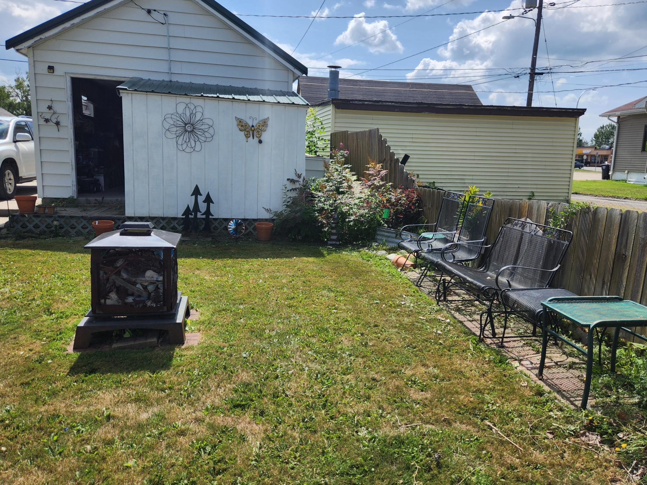 119 13th Street W Property Photo 21