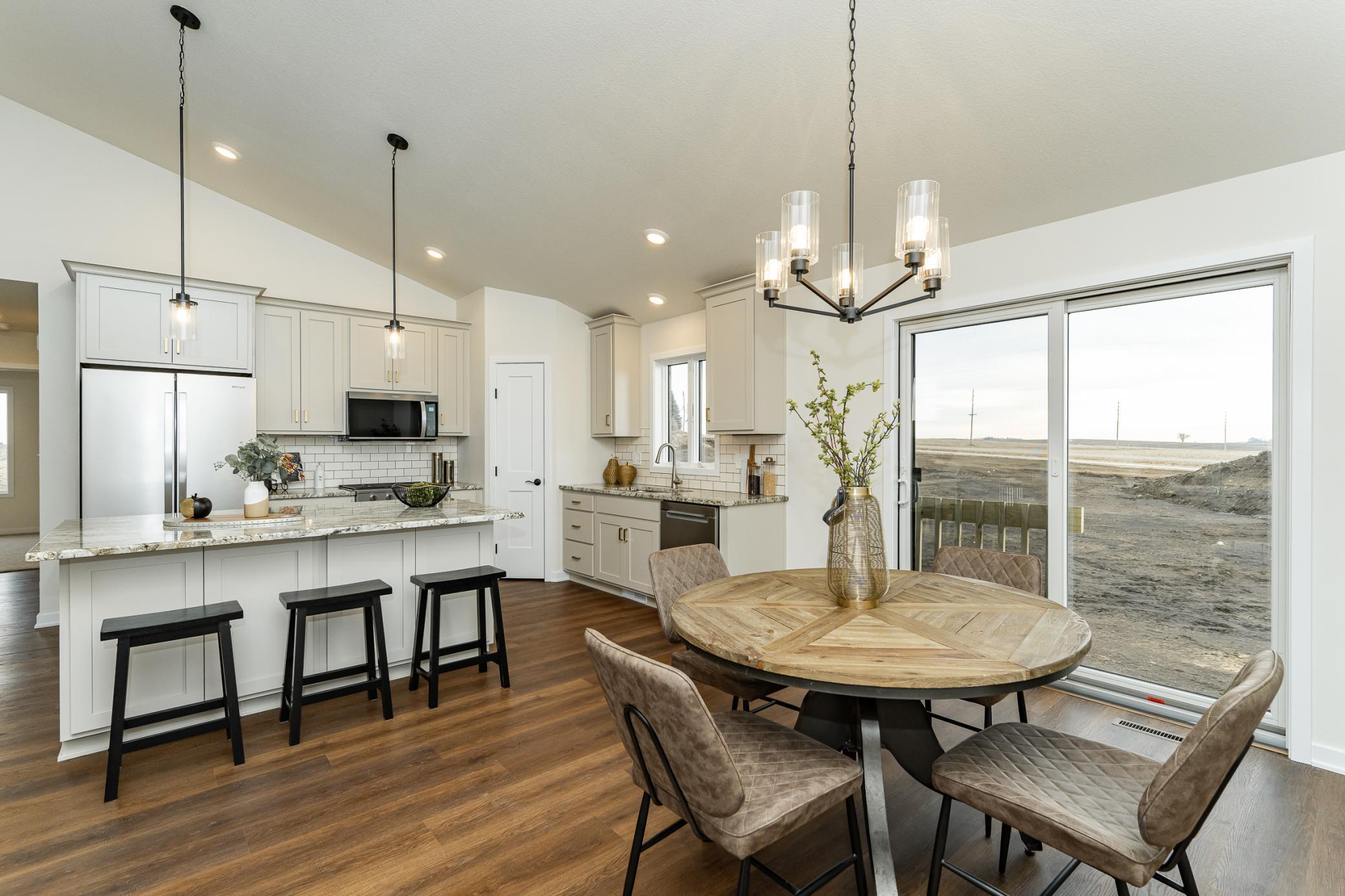 1602 21st Avenue Ne Property Photo 8