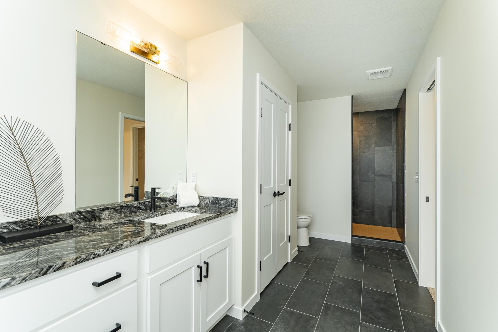 1602 21st Avenue Ne Property Photo 21