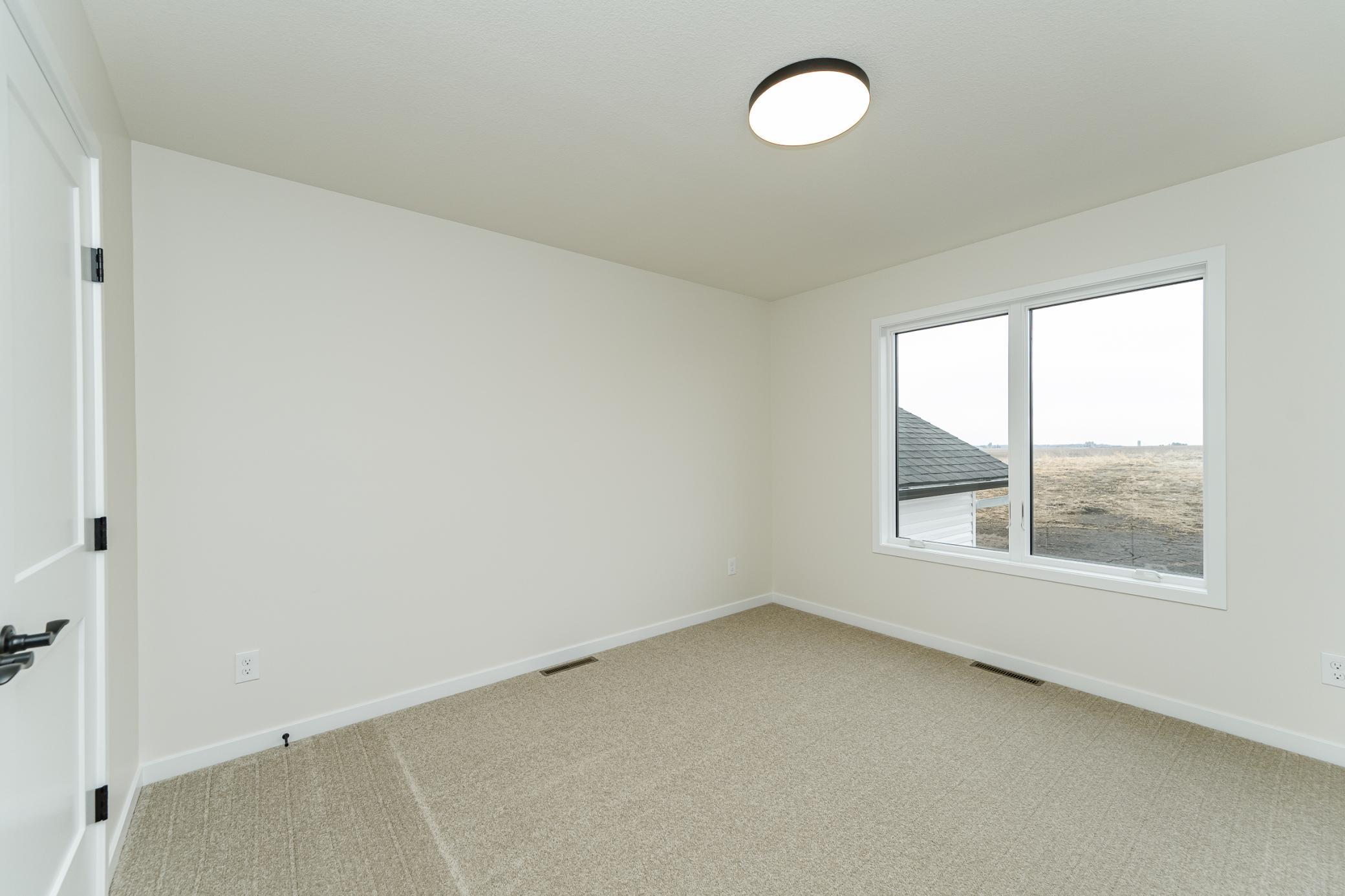 1602 21st Avenue Ne Property Photo 28