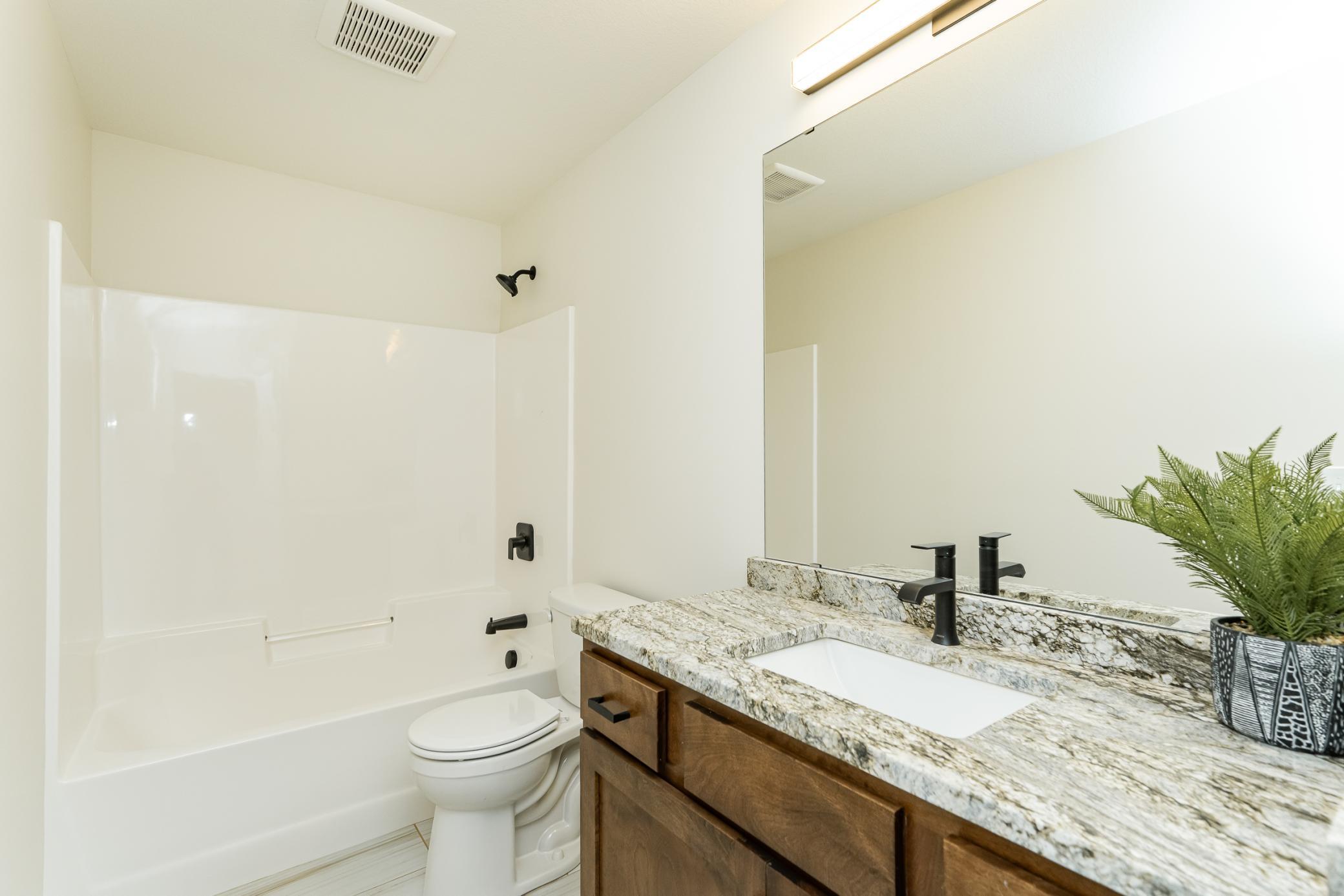1602 21st Avenue Ne Property Photo 33