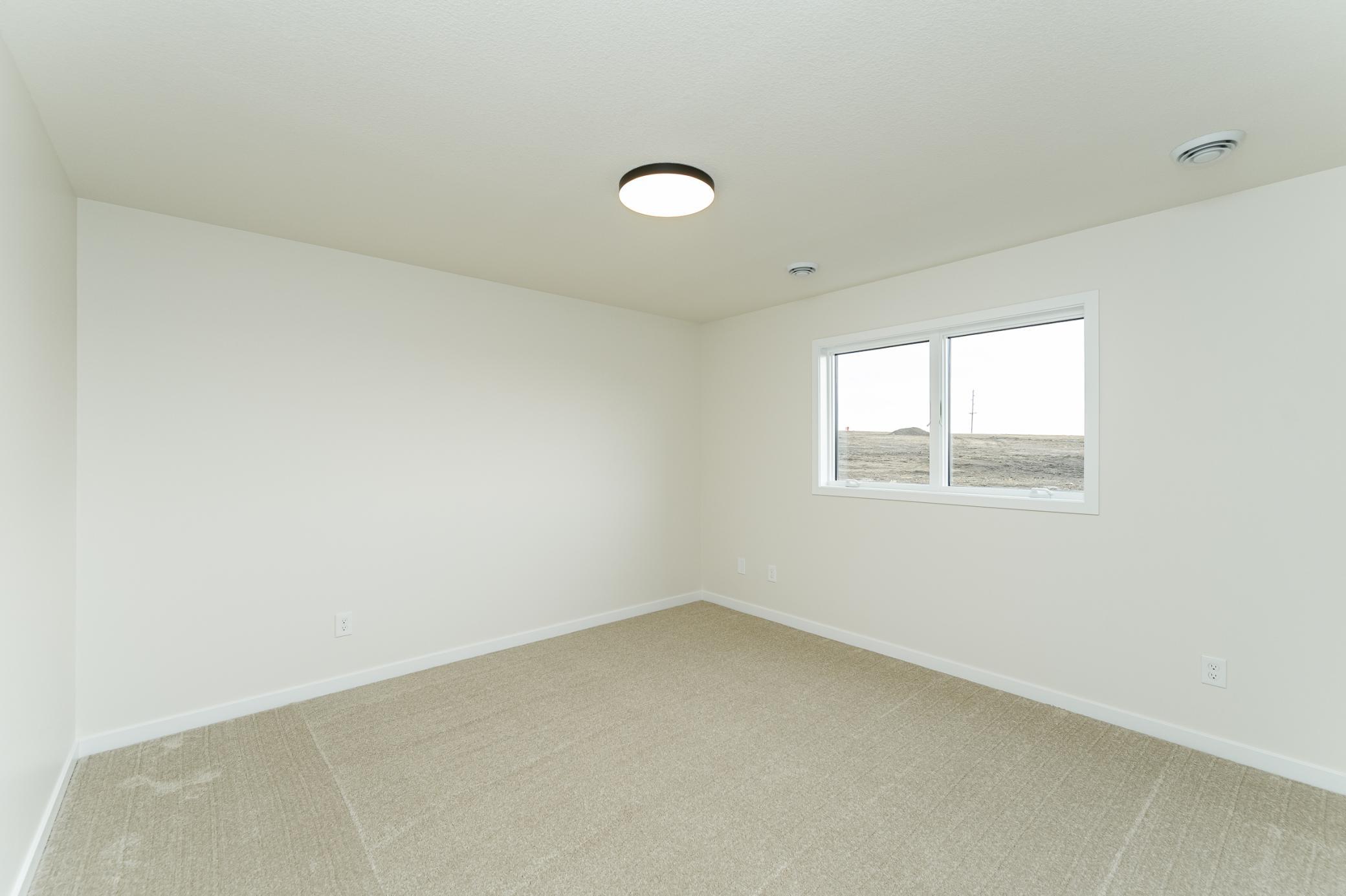 1602 21st Avenue Ne Property Photo 34