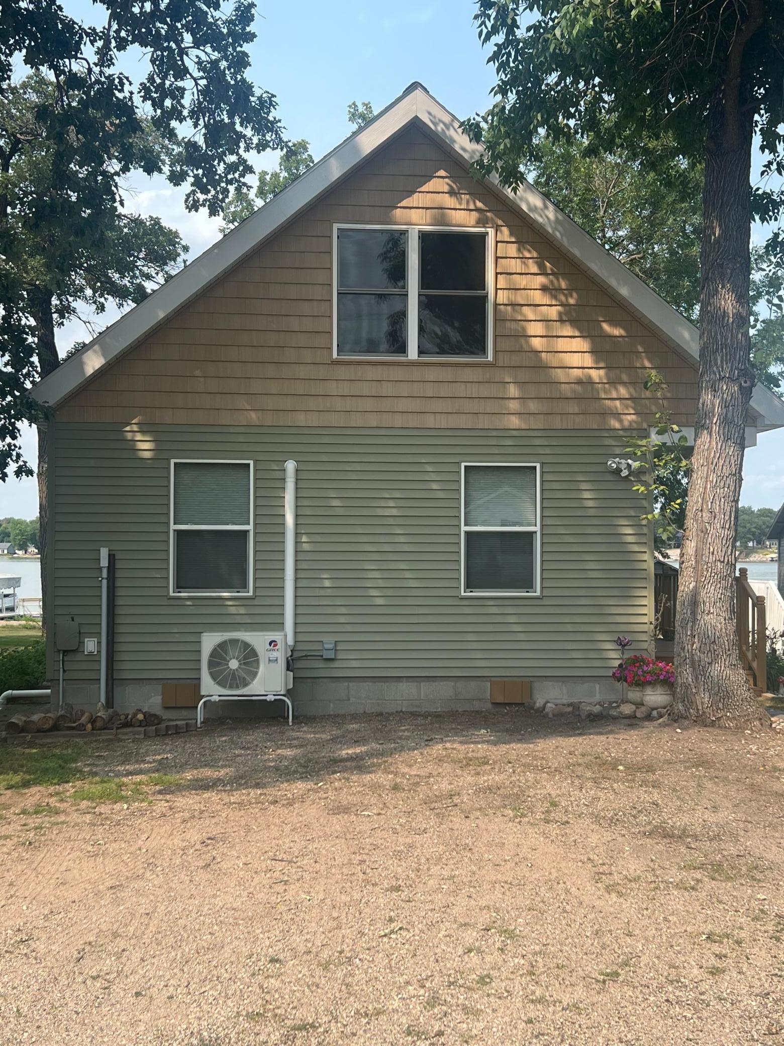 12090 Lake Street Se Property Photo 4
