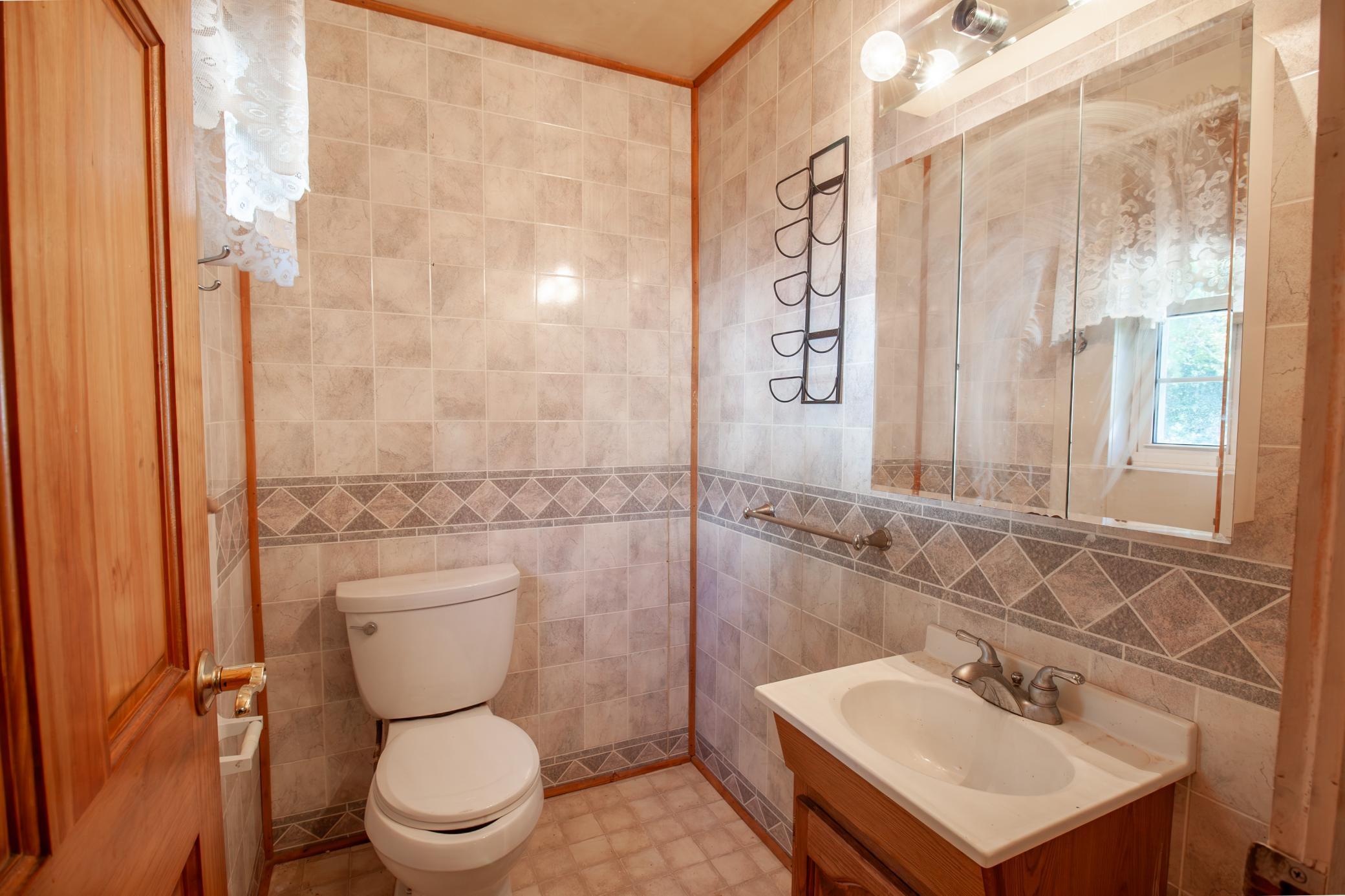 209 Cleveland Avenue E Property Photo 20
