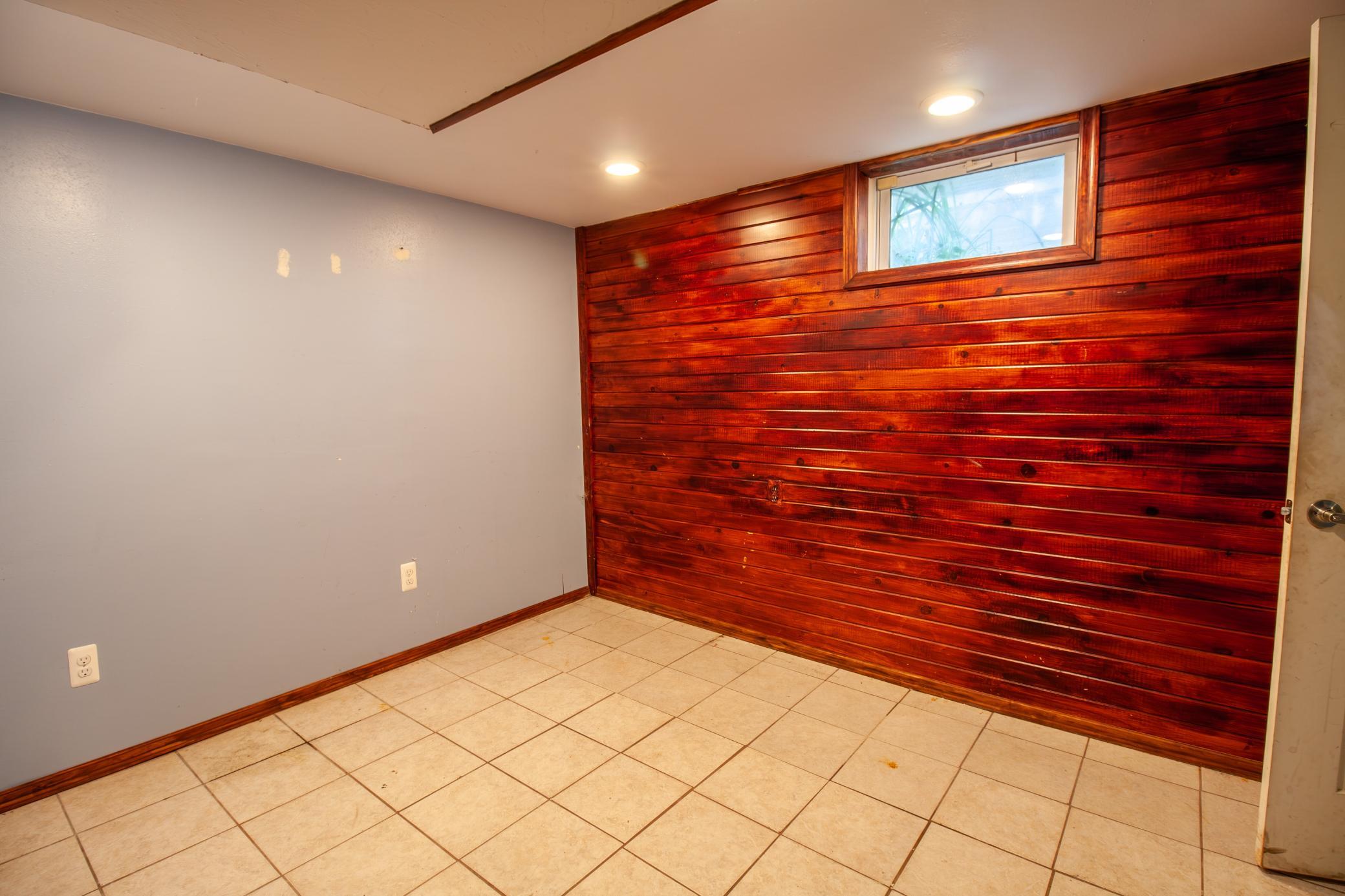 209 Cleveland Avenue E Property Photo 33