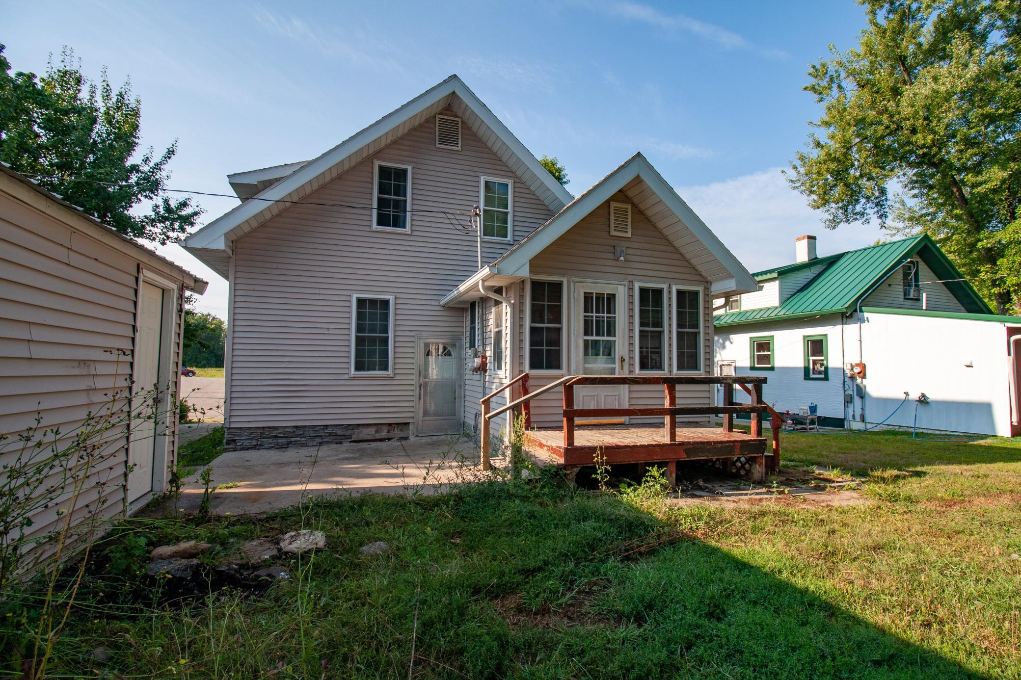 209 Cleveland Avenue E Property Photo 40
