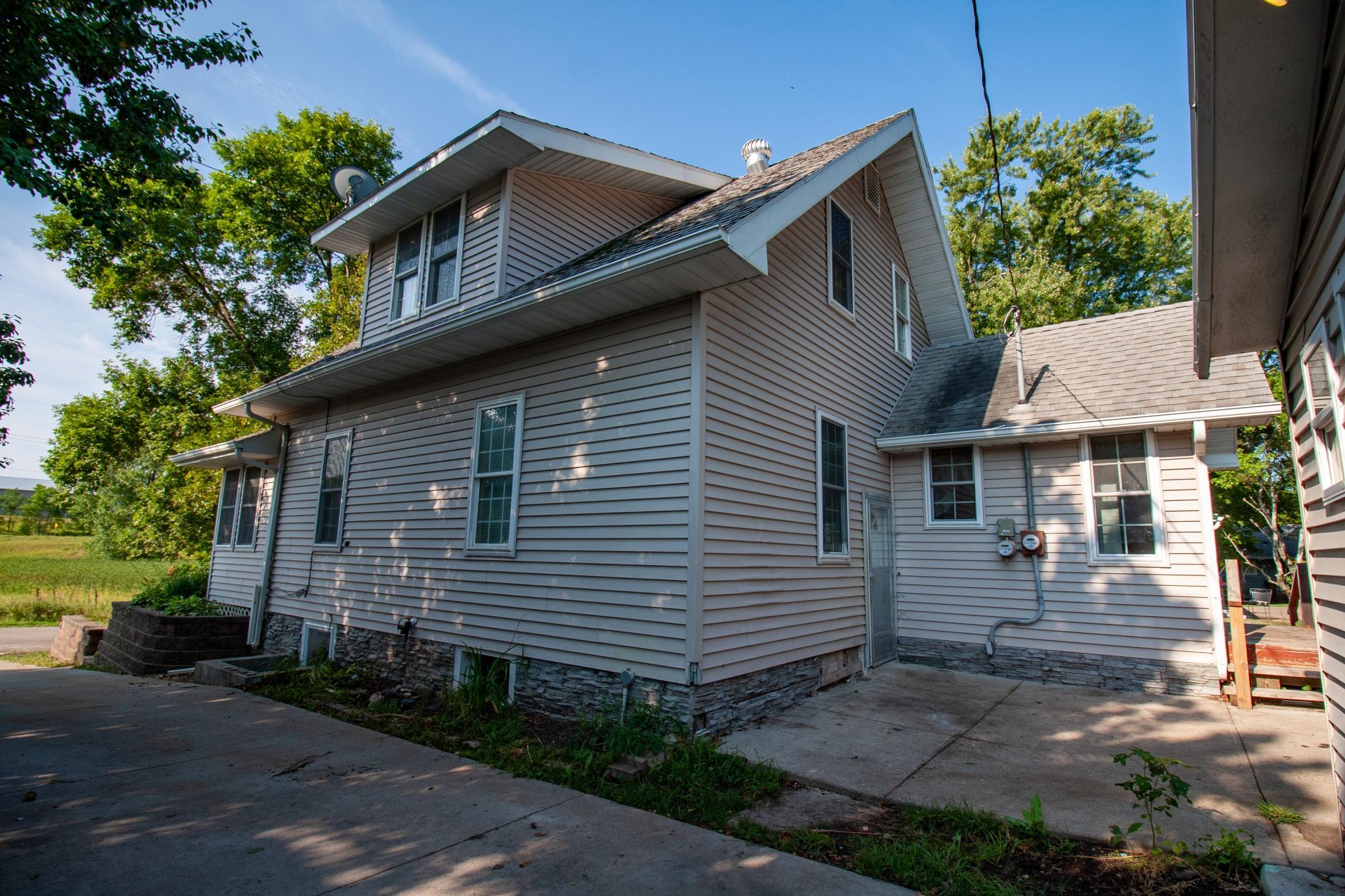 209 Cleveland Avenue E Property Photo 45