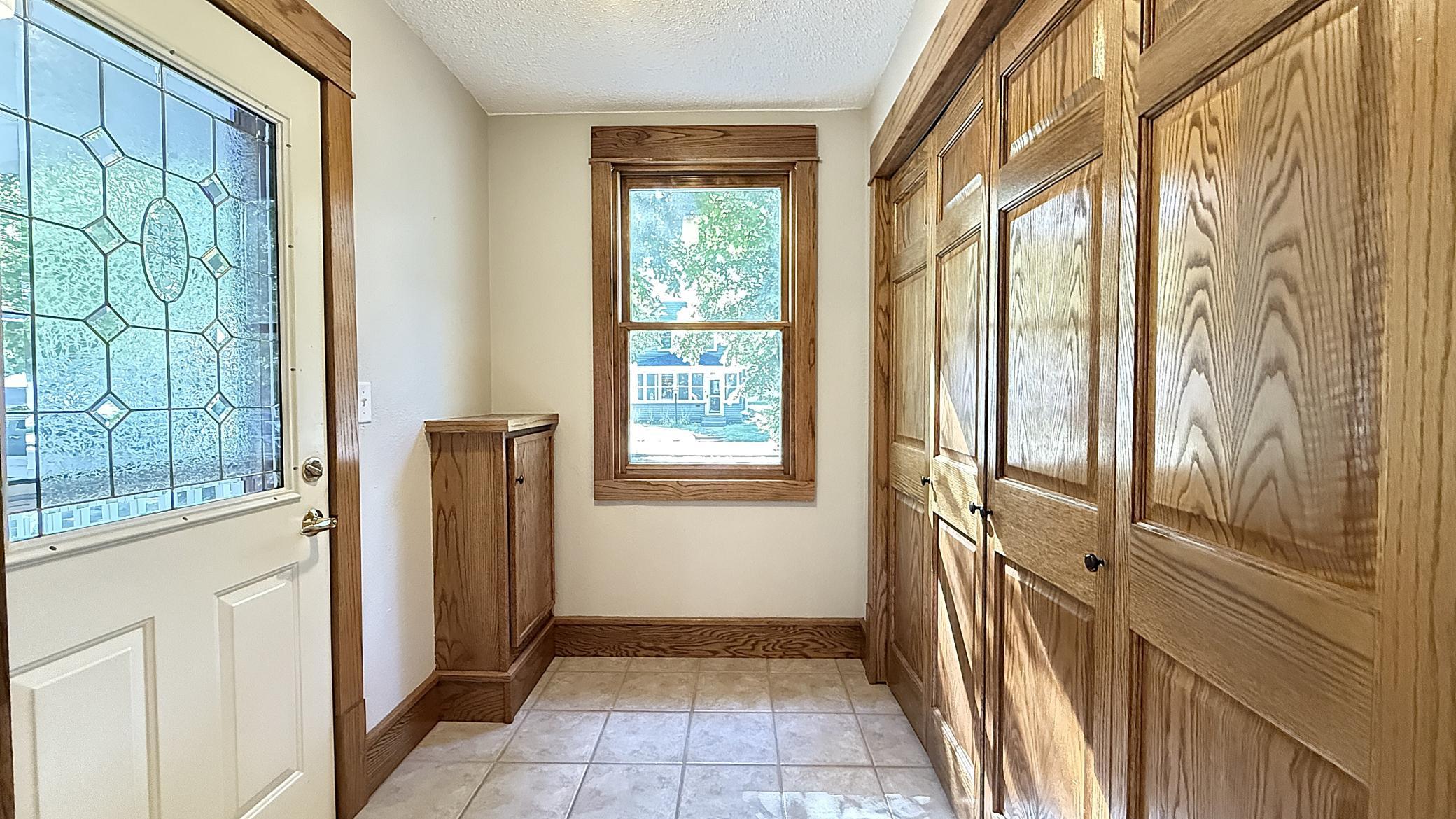 910 N 5th Street Property Photo 6
