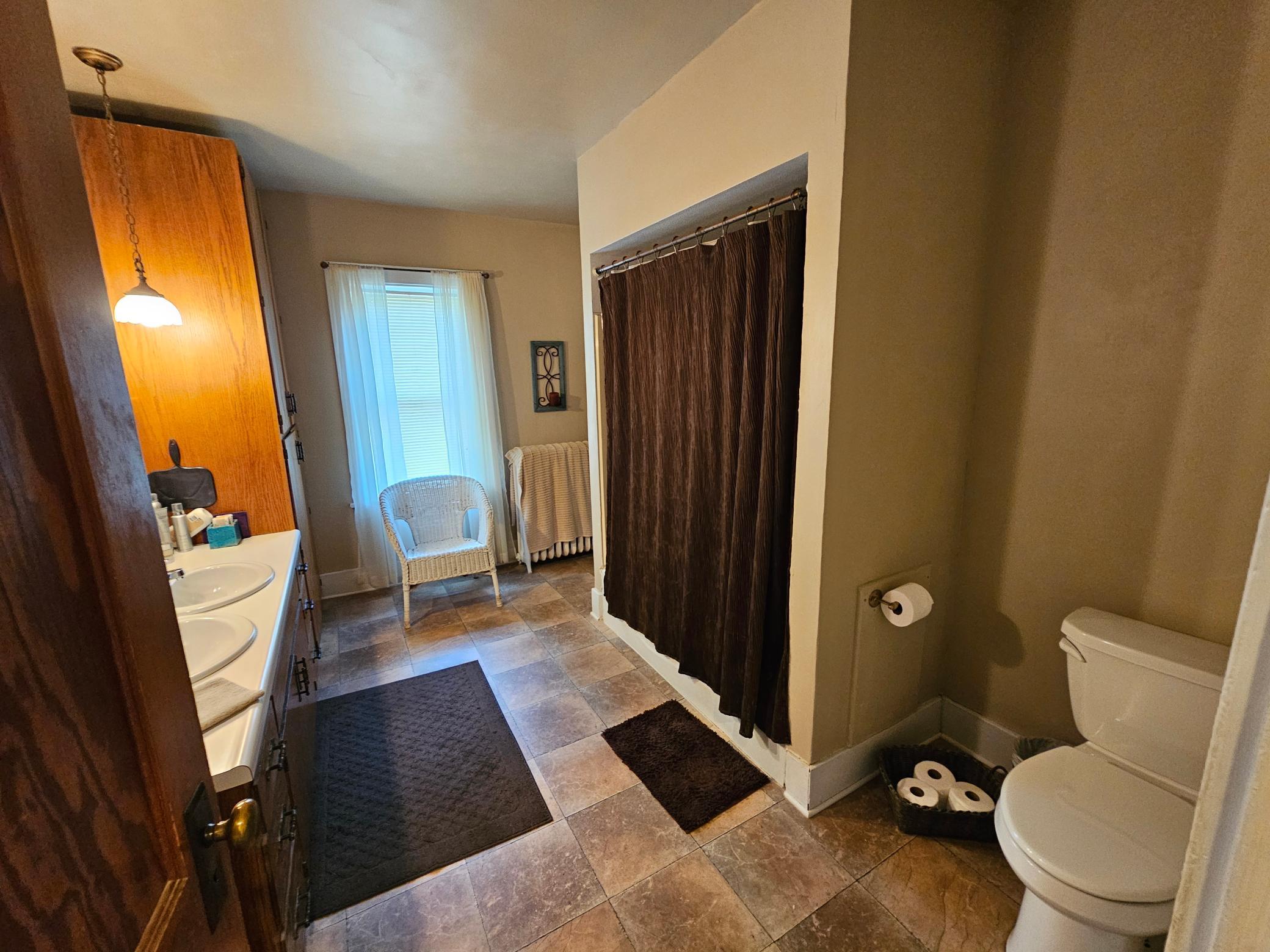 824 Adams Avenue Property Photo 27