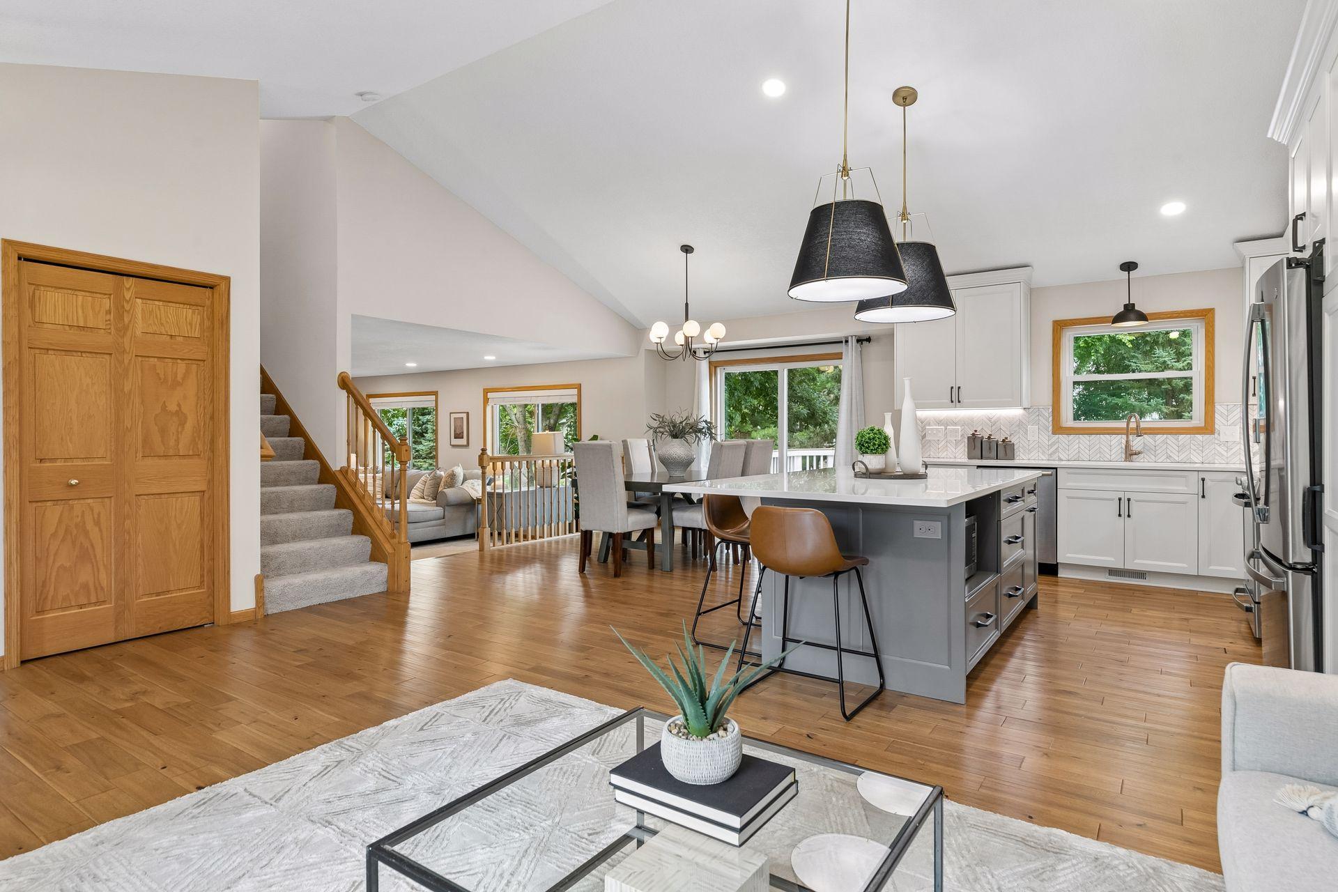 10362 Fox Run Road Property Photo 8